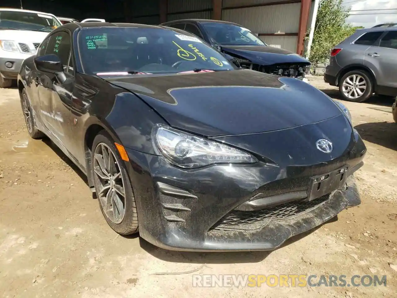 1 Photograph of a damaged car JF1ZNAA13L8751319 TOYOTA 86 2020