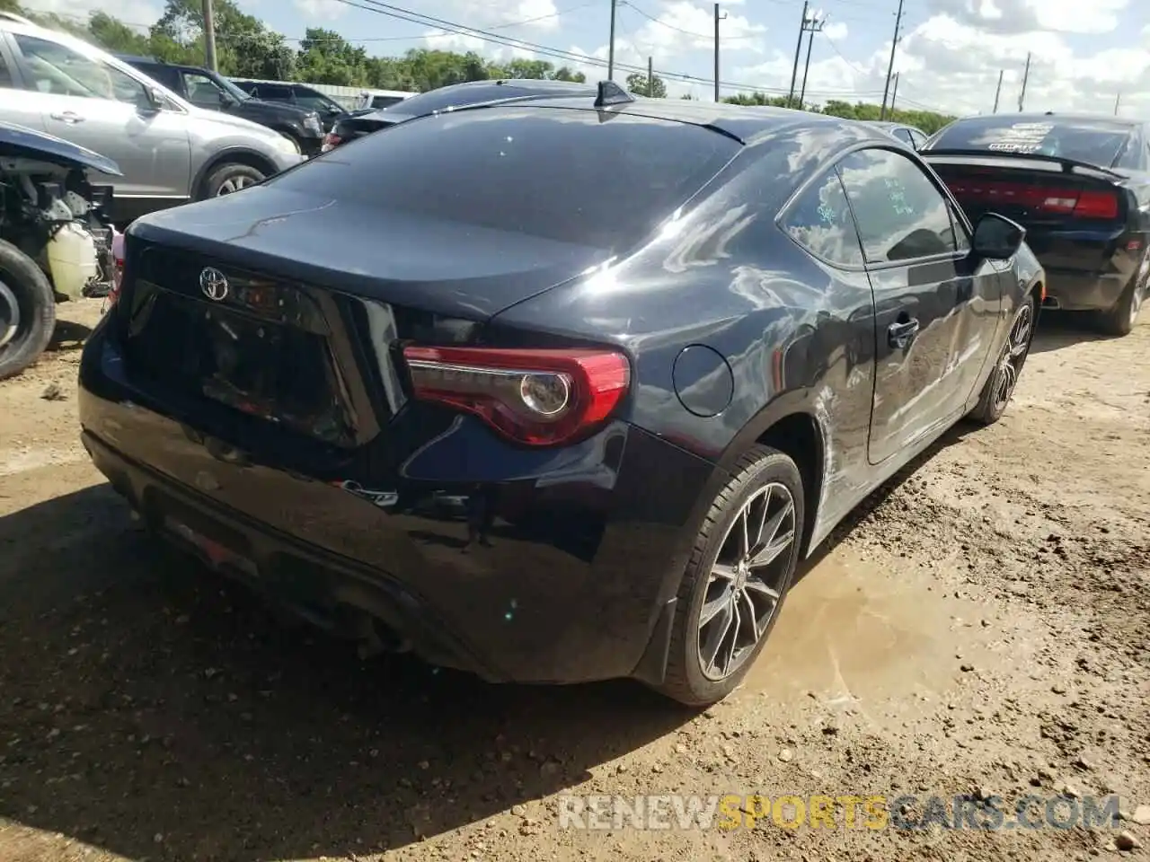 4 Photograph of a damaged car JF1ZNAA13L8751319 TOYOTA 86 2020