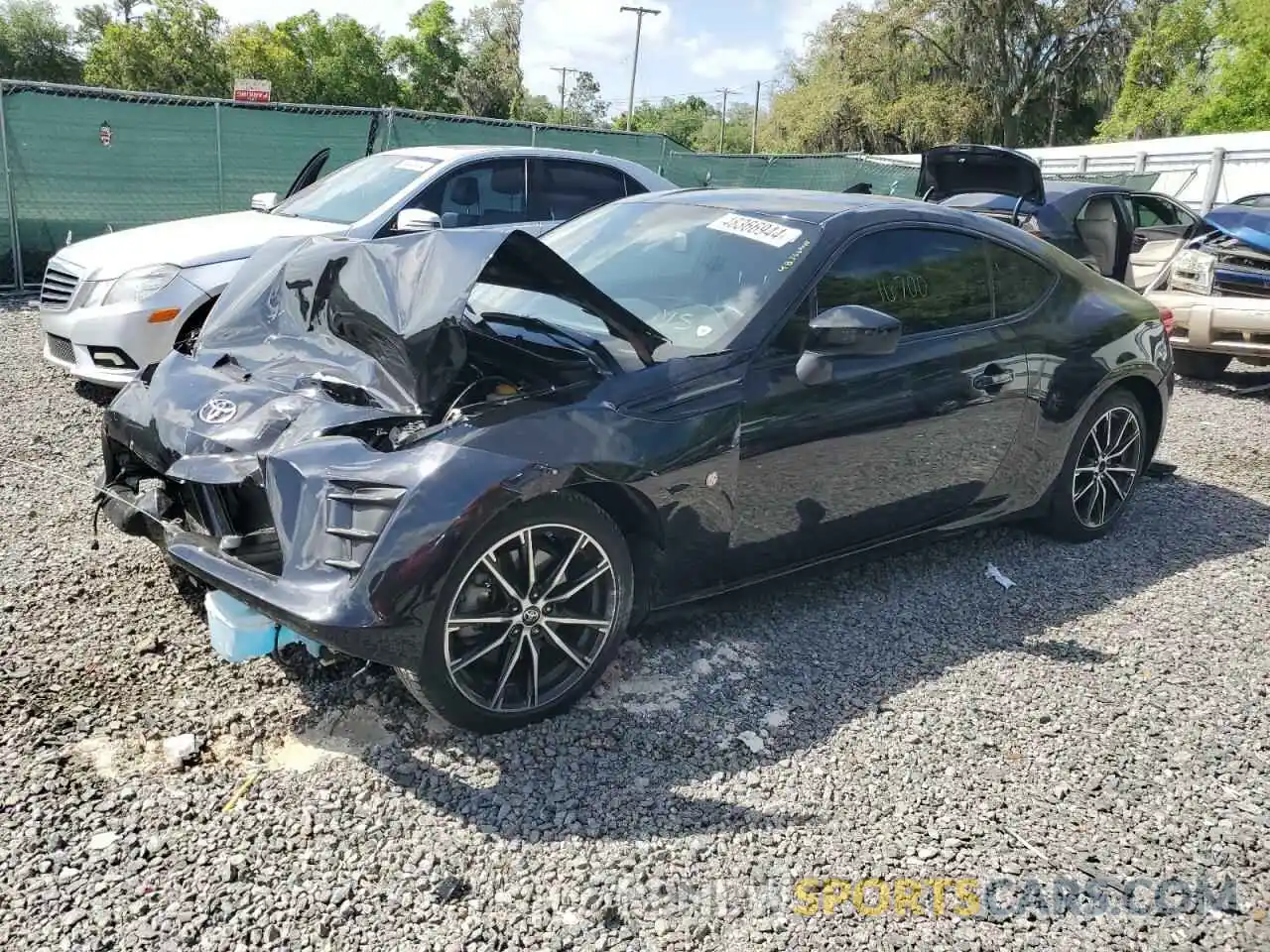 1 Photograph of a damaged car JF1ZNAA14L8753693 TOYOTA 86 2020