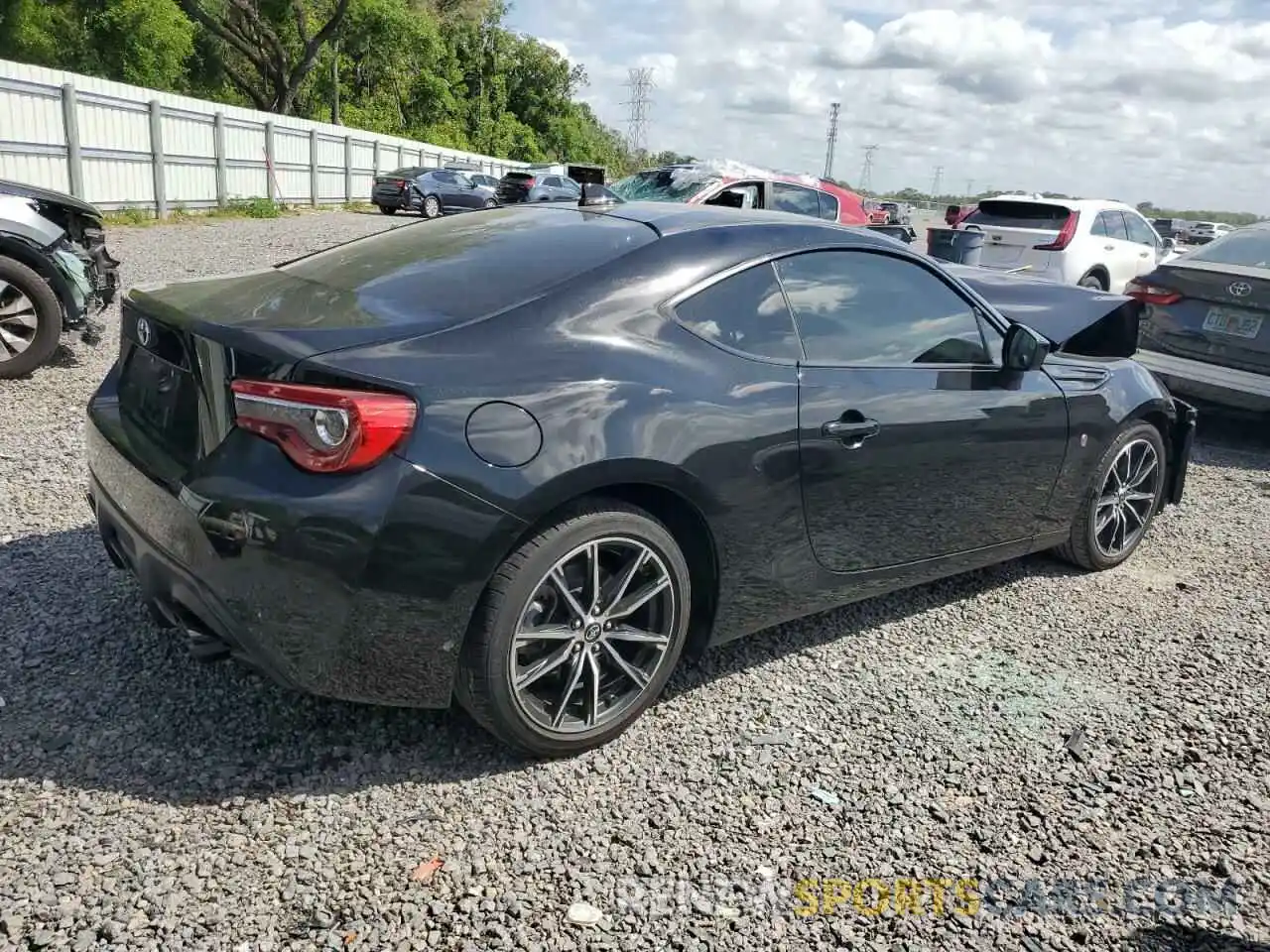 3 Photograph of a damaged car JF1ZNAA14L8753693 TOYOTA 86 2020