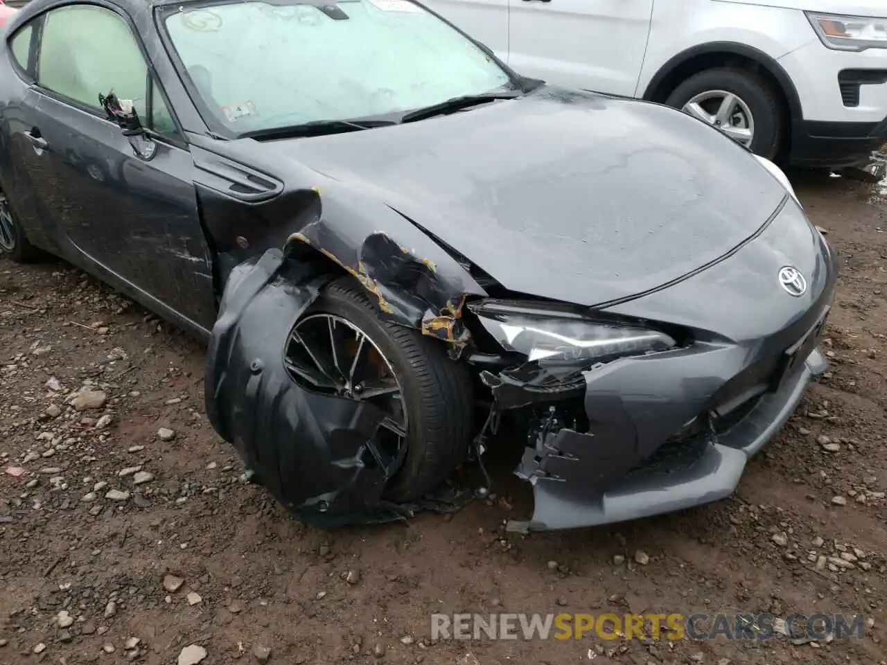 9 Photograph of a damaged car JF1ZNAA15L8751323 TOYOTA 86 2020