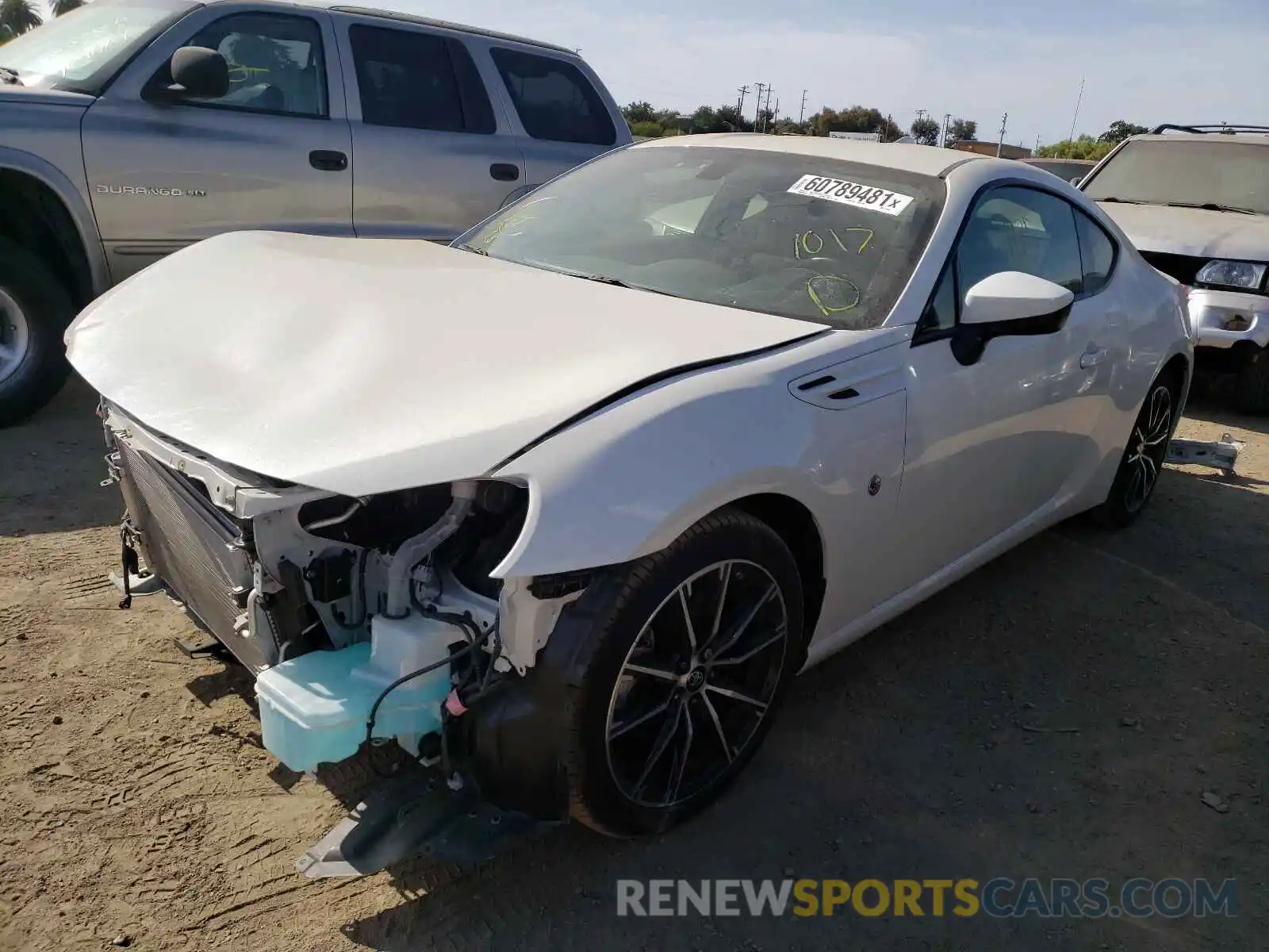 2 Photograph of a damaged car JF1ZNAA16L8751184 TOYOTA 86 2020