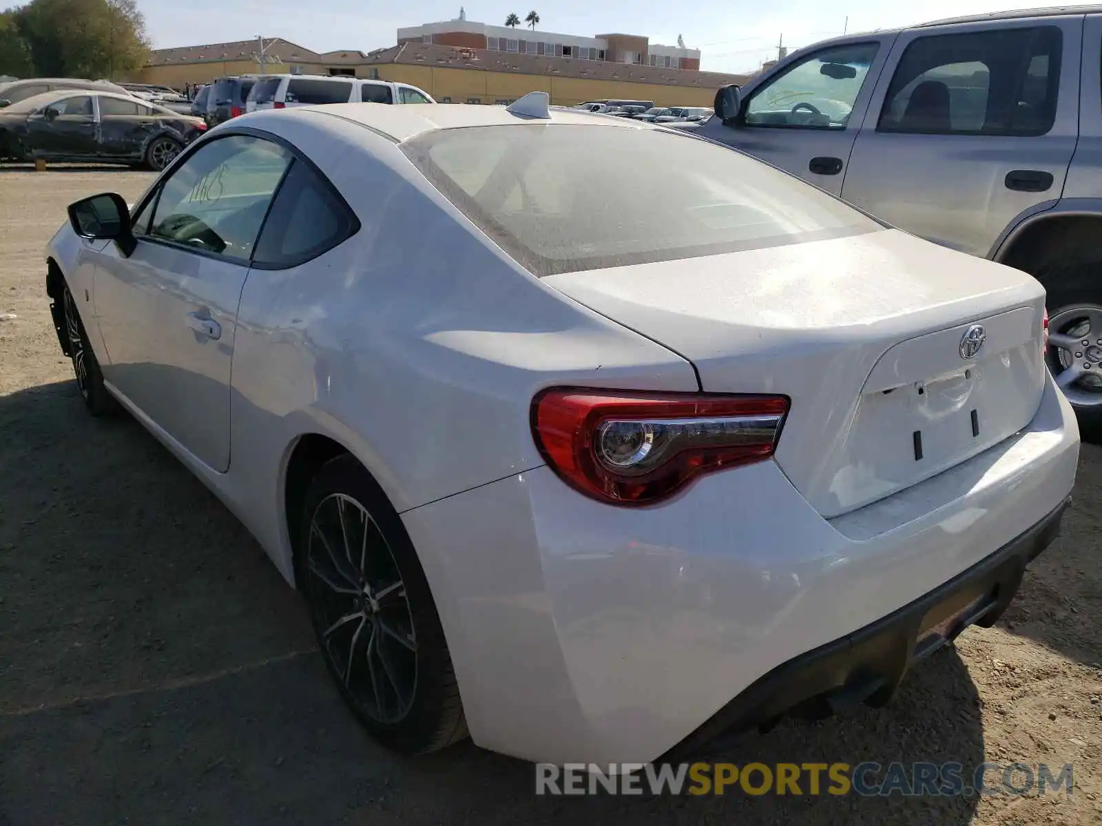 3 Photograph of a damaged car JF1ZNAA16L8751184 TOYOTA 86 2020