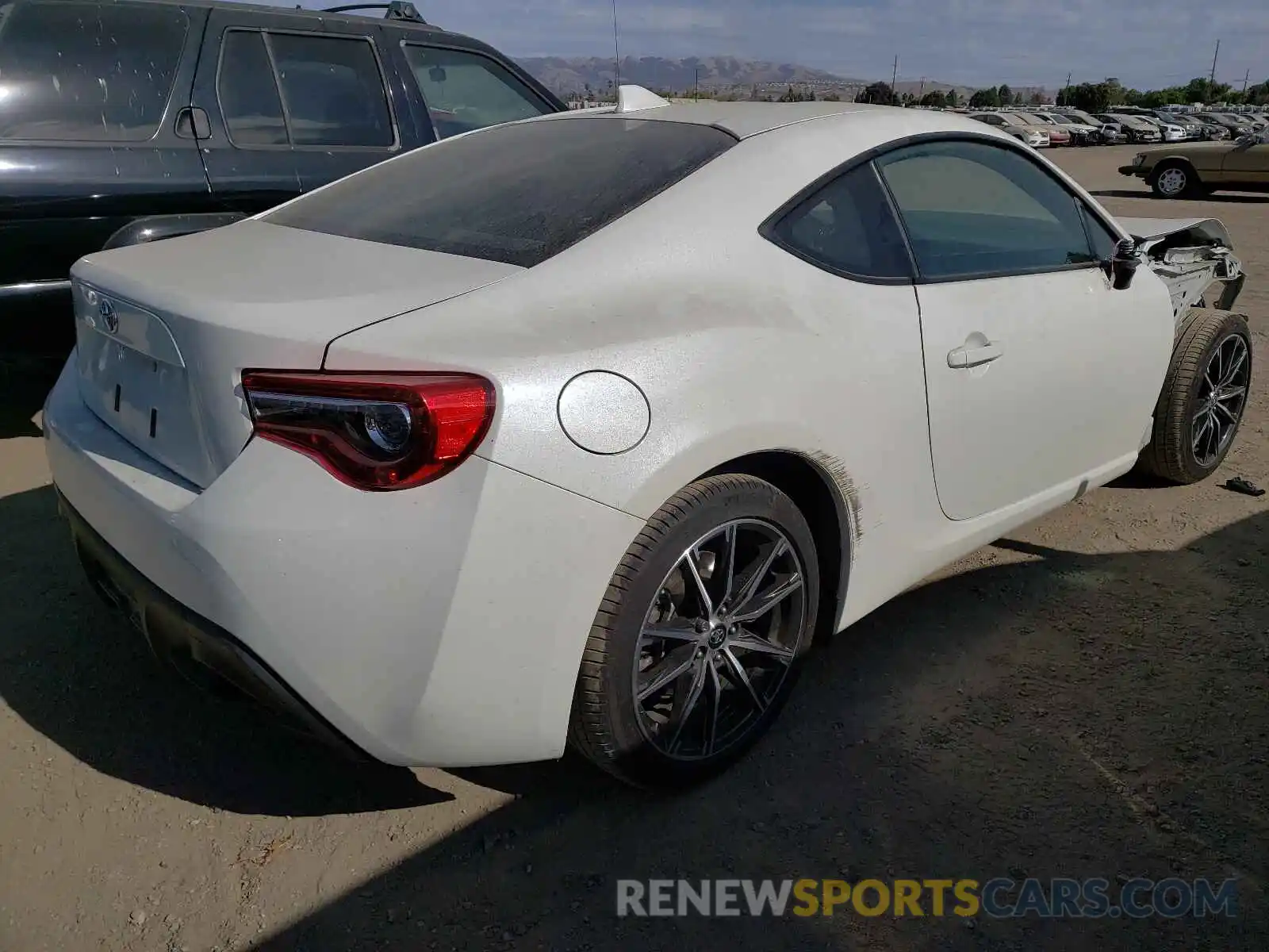 4 Photograph of a damaged car JF1ZNAA16L8751184 TOYOTA 86 2020