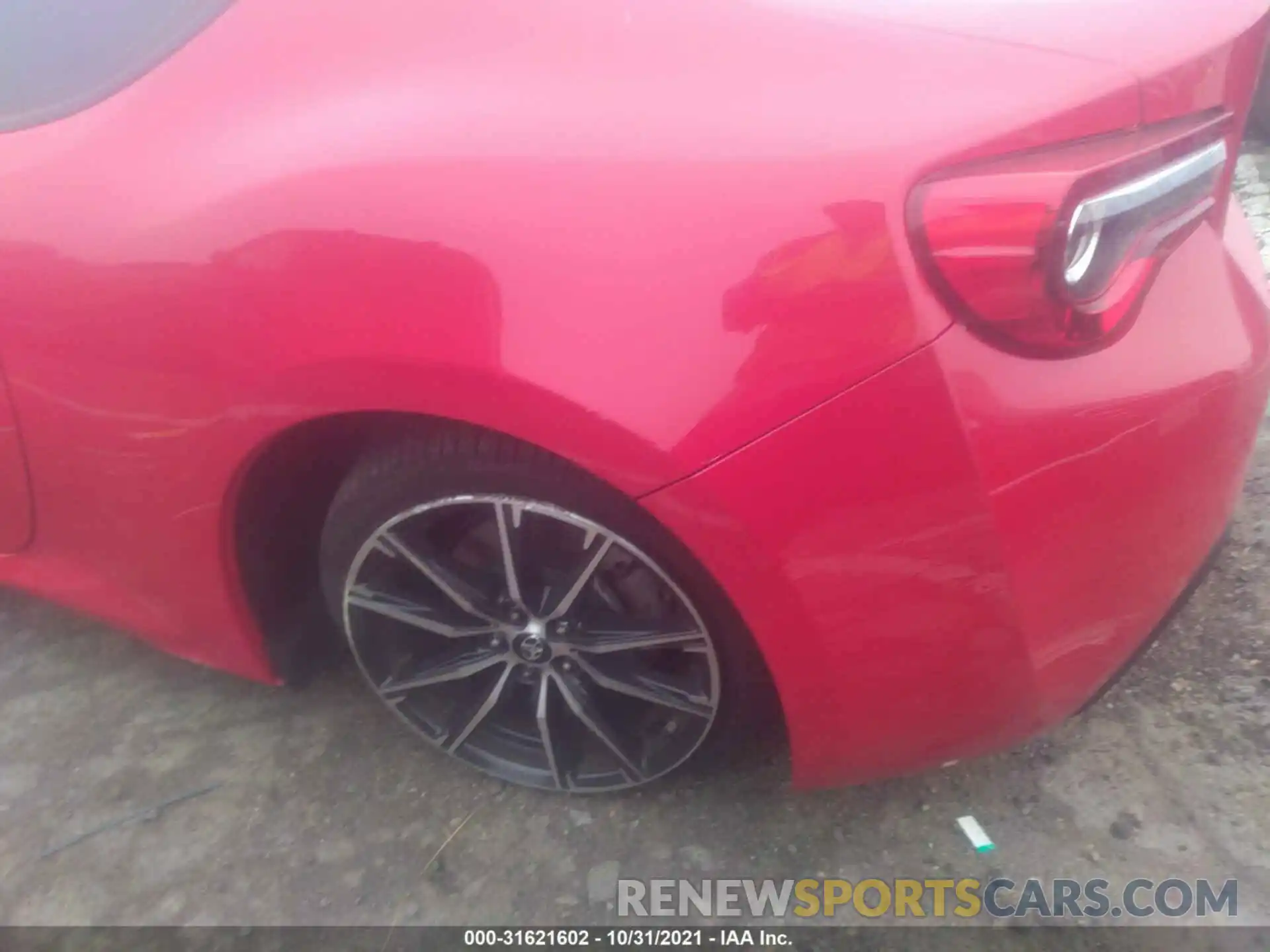 6 Photograph of a damaged car JF1ZNAA16L8751525 TOYOTA 86 2020