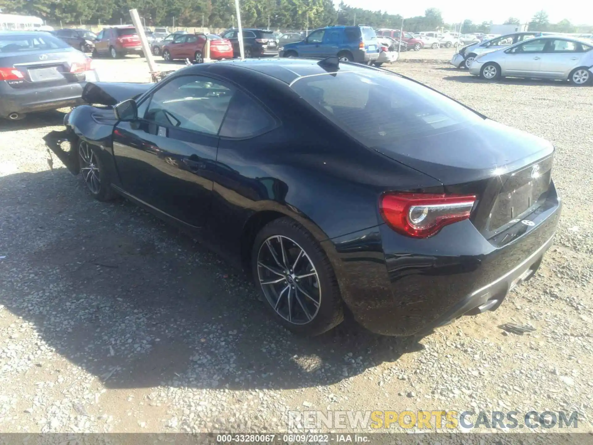 3 Photograph of a damaged car JF1ZNAA16L8752819 TOYOTA 86 2020