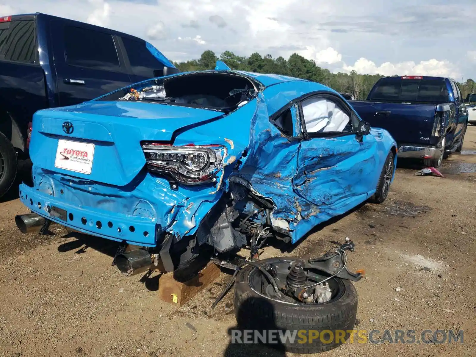 4 Photograph of a damaged car JF1ZNAA16L8753100 TOYOTA 86 2020