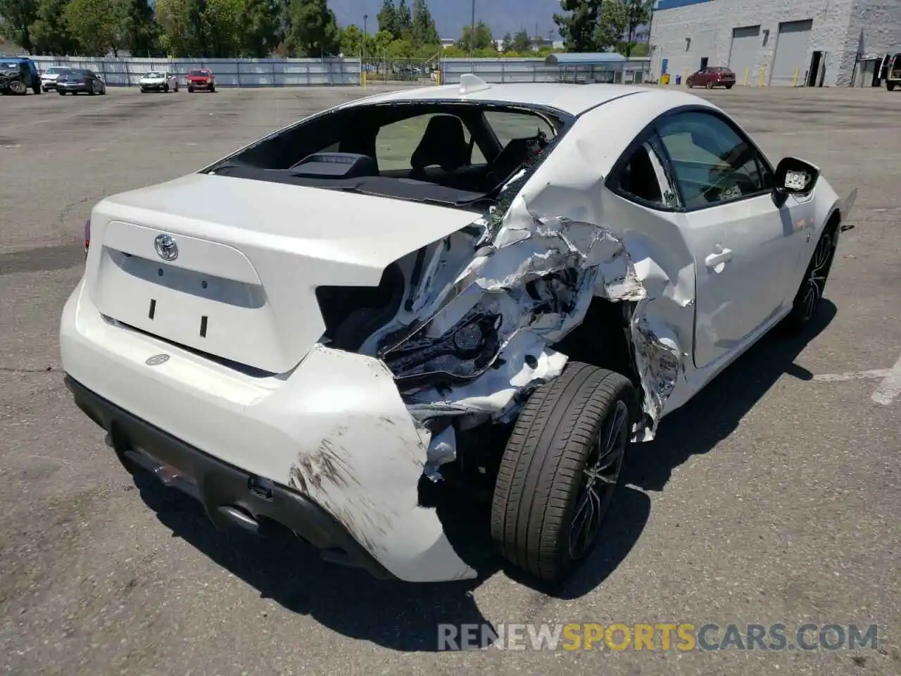 4 Photograph of a damaged car JF1ZNAA16L8753369 TOYOTA 86 2020