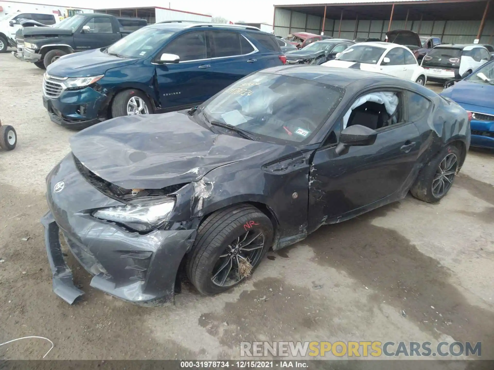 2 Photograph of a damaged car JF1ZNAA16L8753453 TOYOTA 86 2020