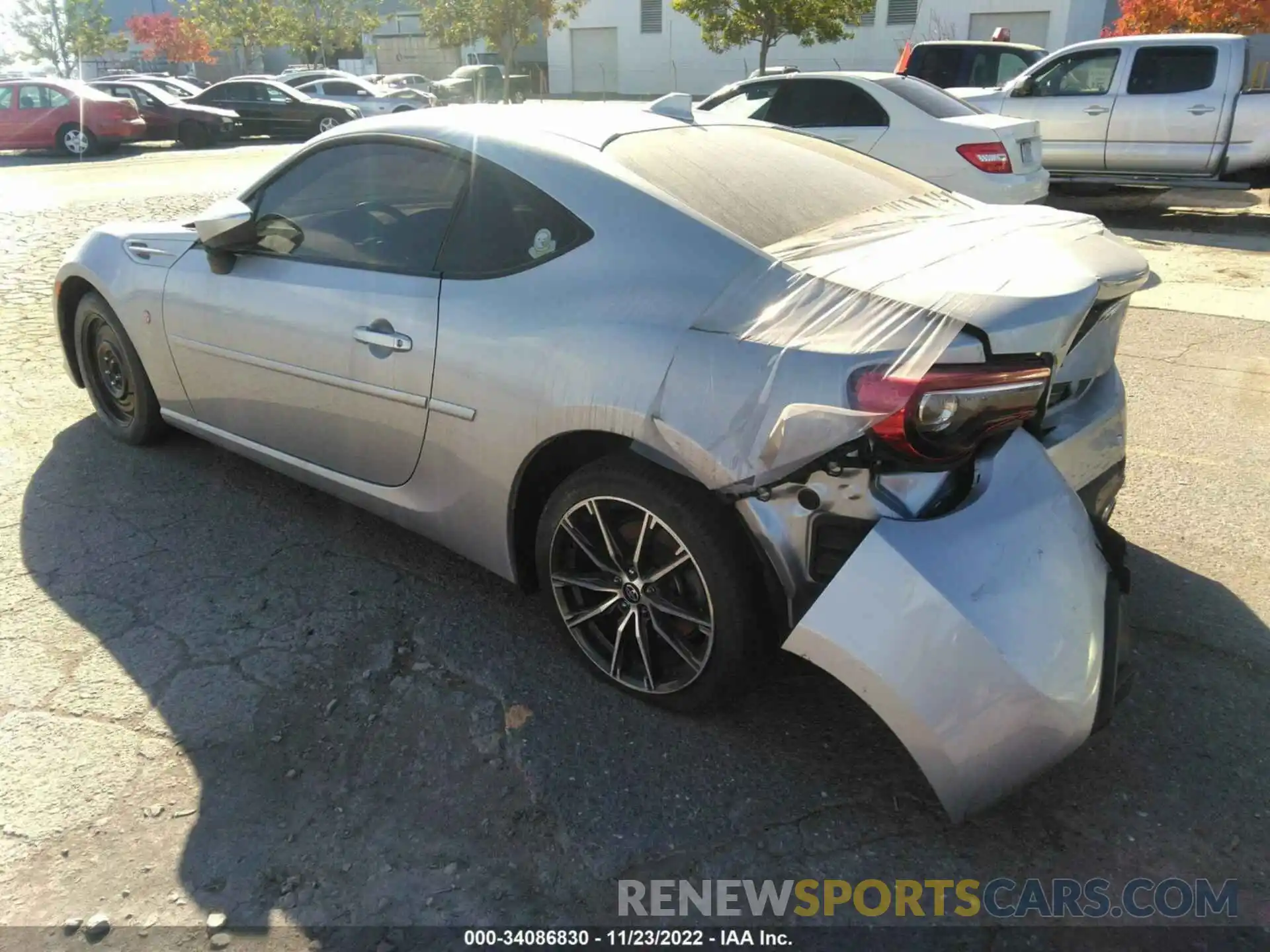 3 Photograph of a damaged car JF1ZNAA16L8753968 TOYOTA 86 2020