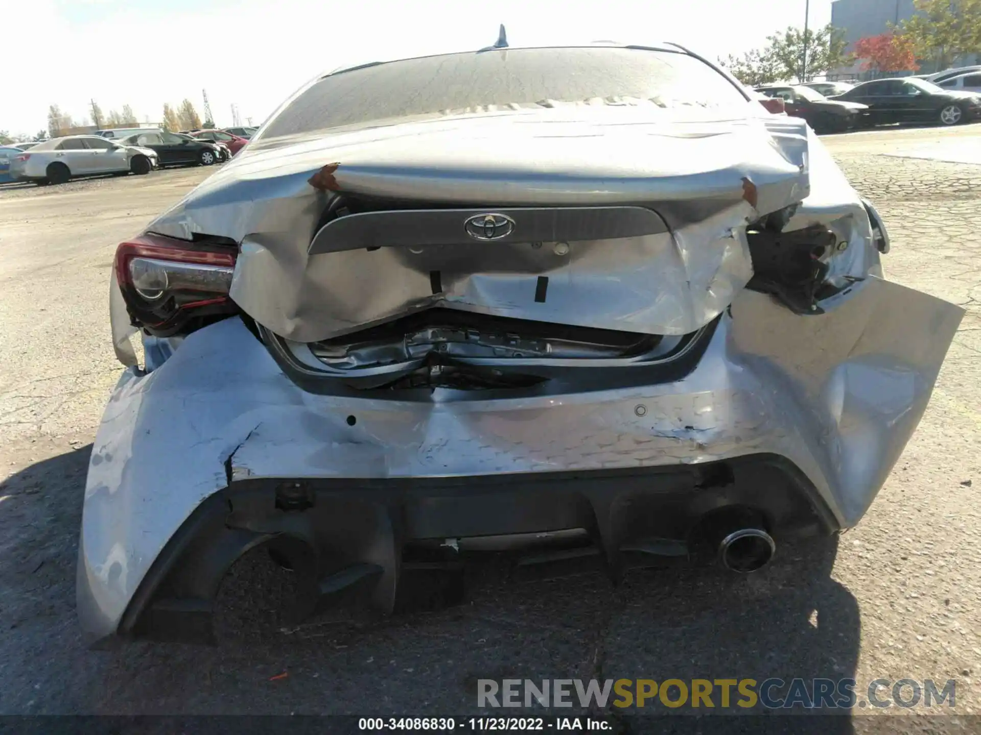 6 Photograph of a damaged car JF1ZNAA16L8753968 TOYOTA 86 2020