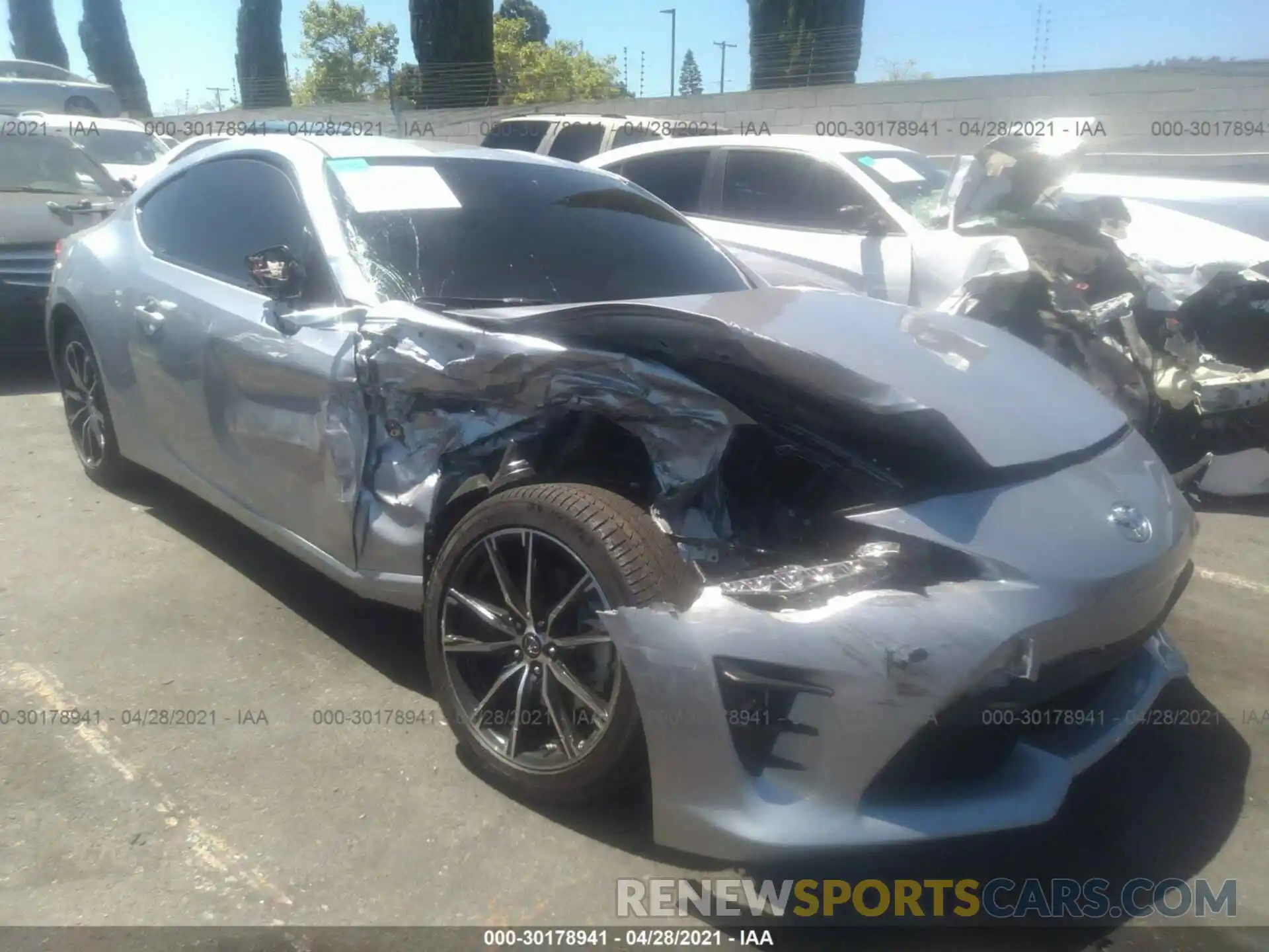 1 Photograph of a damaged car JF1ZNAA16L8754196 TOYOTA 86 2020