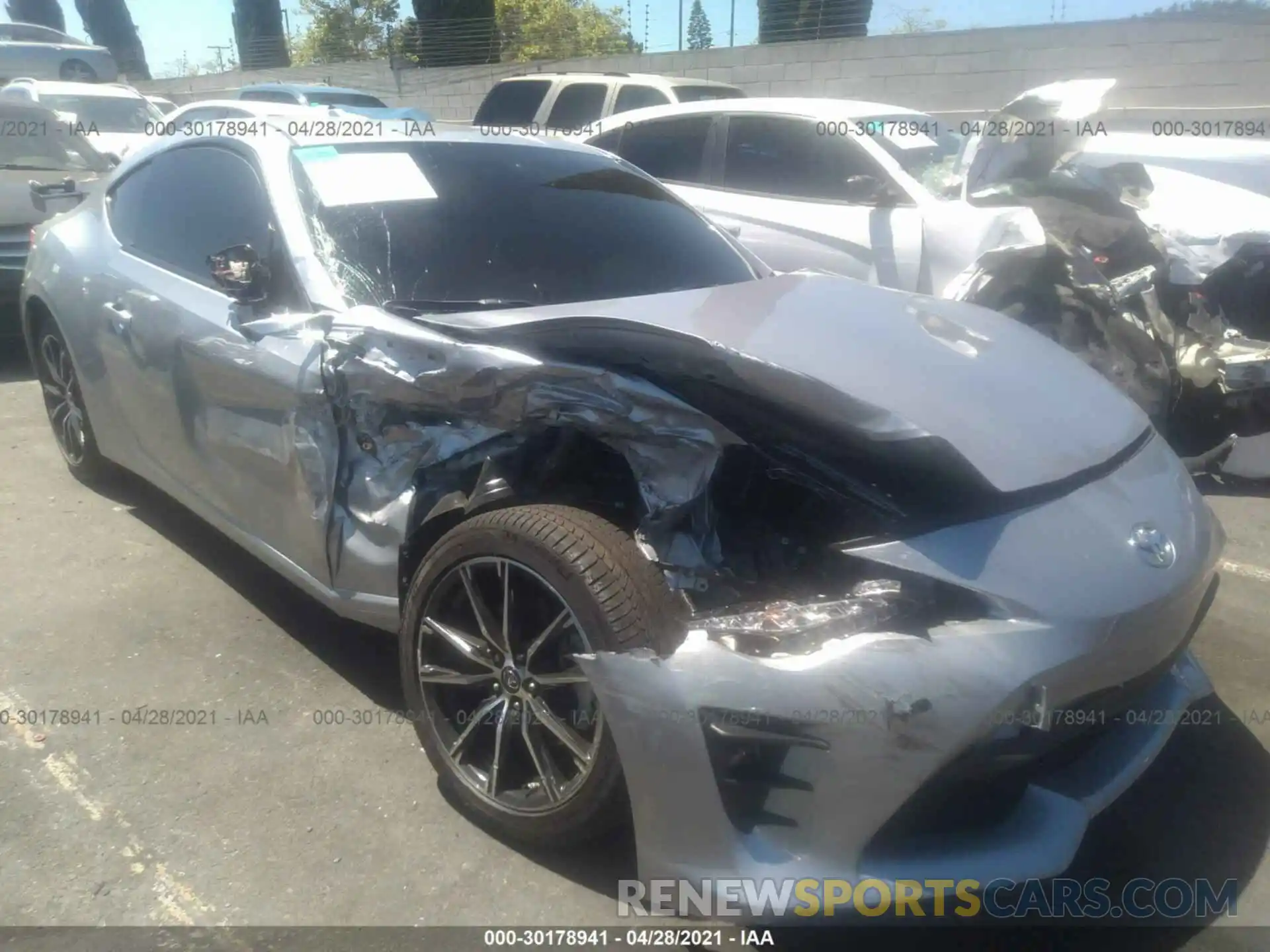 6 Photograph of a damaged car JF1ZNAA16L8754196 TOYOTA 86 2020