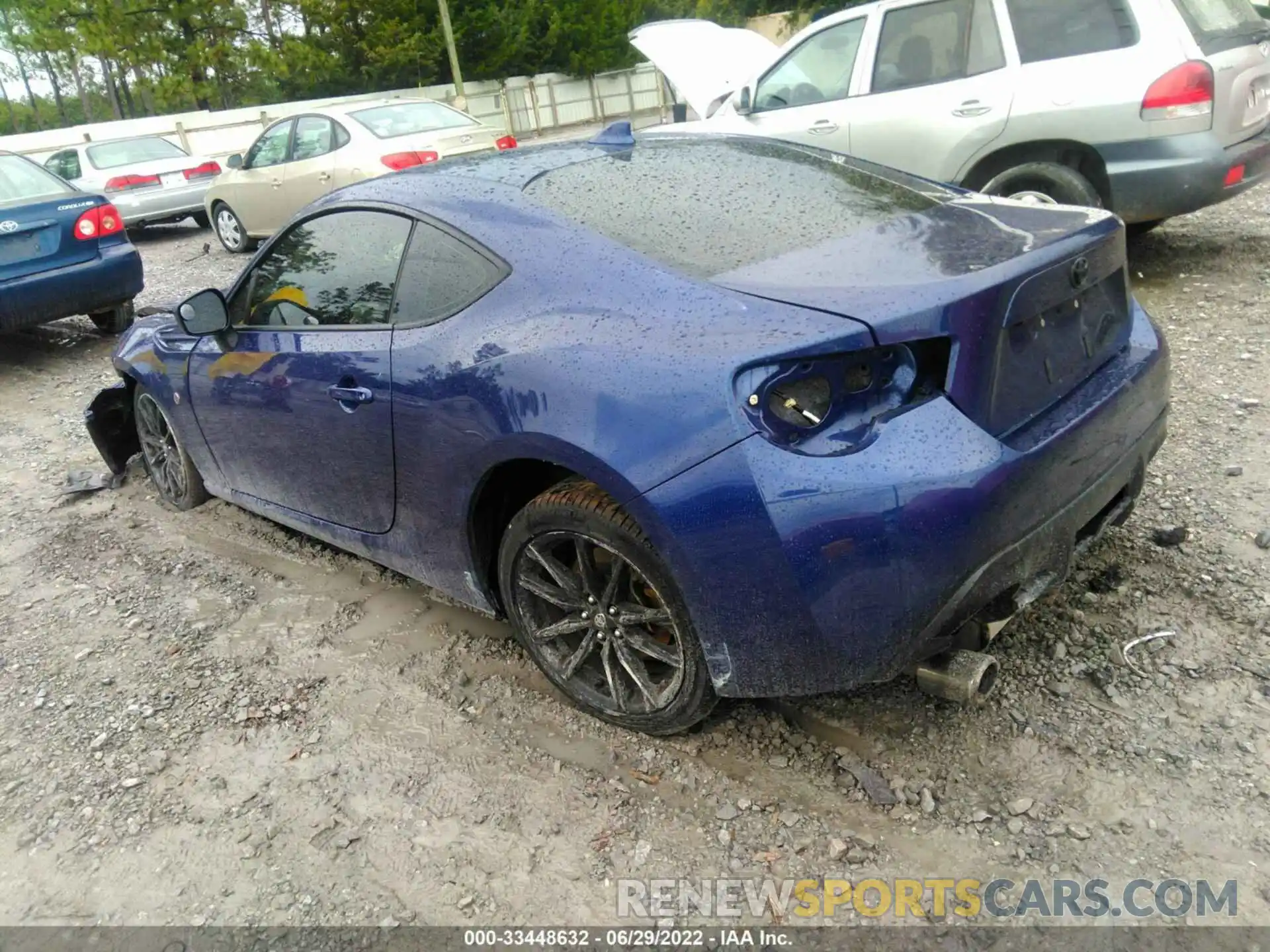 3 Photograph of a damaged car JF1ZNAA17L9751091 TOYOTA 86 2020