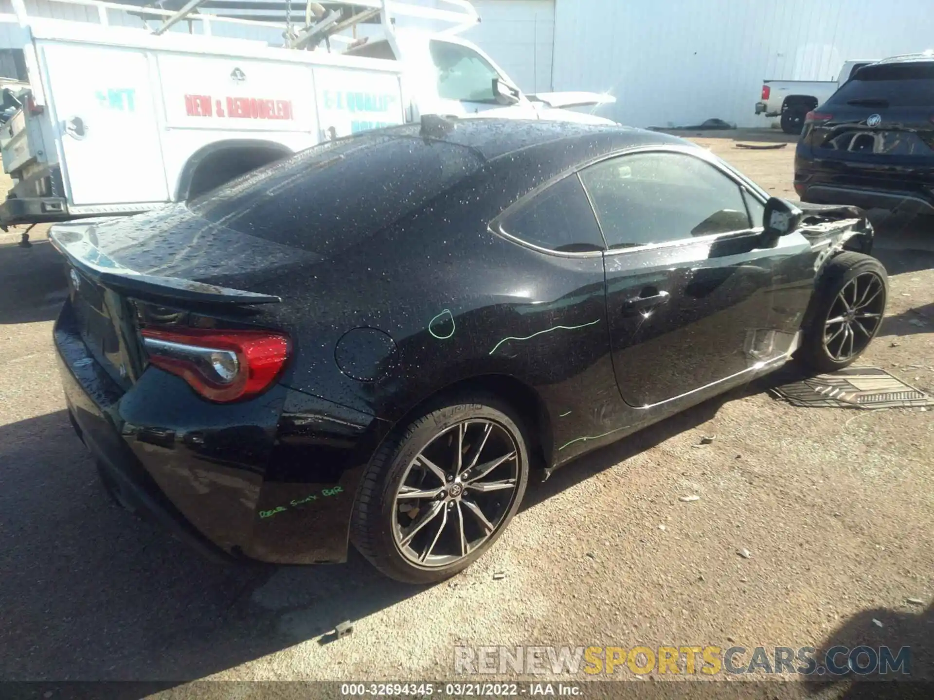 4 Photograph of a damaged car JF1ZNAA19L8752250 TOYOTA 86 2020