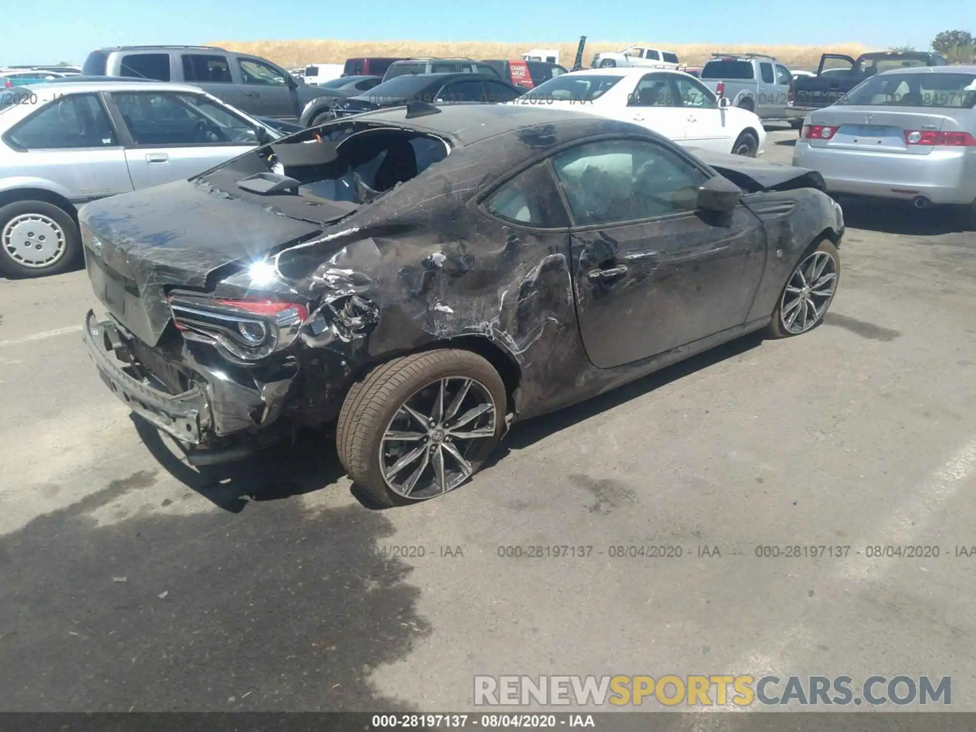 4 Photograph of a damaged car JF1ZNAA19L8752278 TOYOTA 86 2020