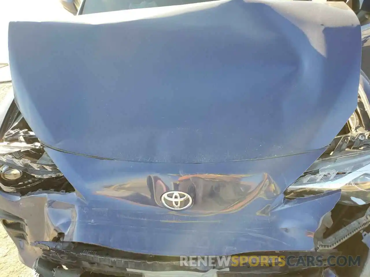 11 Photograph of a damaged car JF1ZNAA1XL8751785 TOYOTA 86 2020