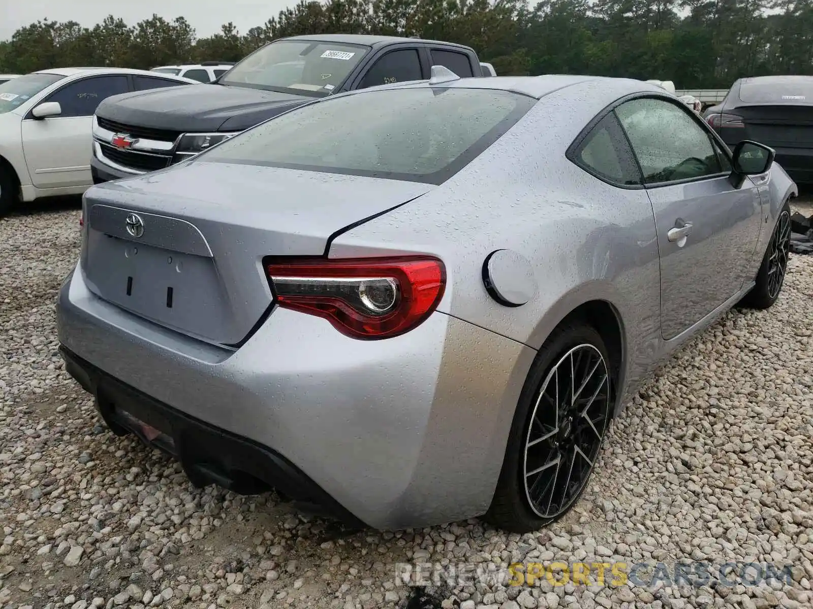 4 Photograph of a damaged car JF1ZNAA1XL8752645 TOYOTA 86 2020