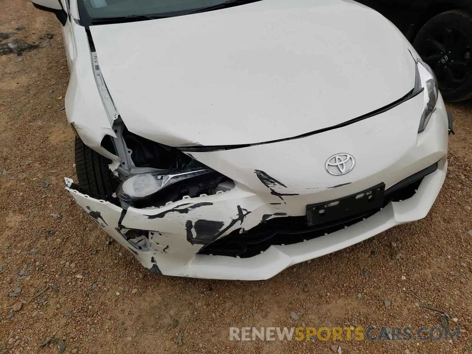 9 Photograph of a damaged car JF1ZNAA1XL8753973 TOYOTA 86 2020