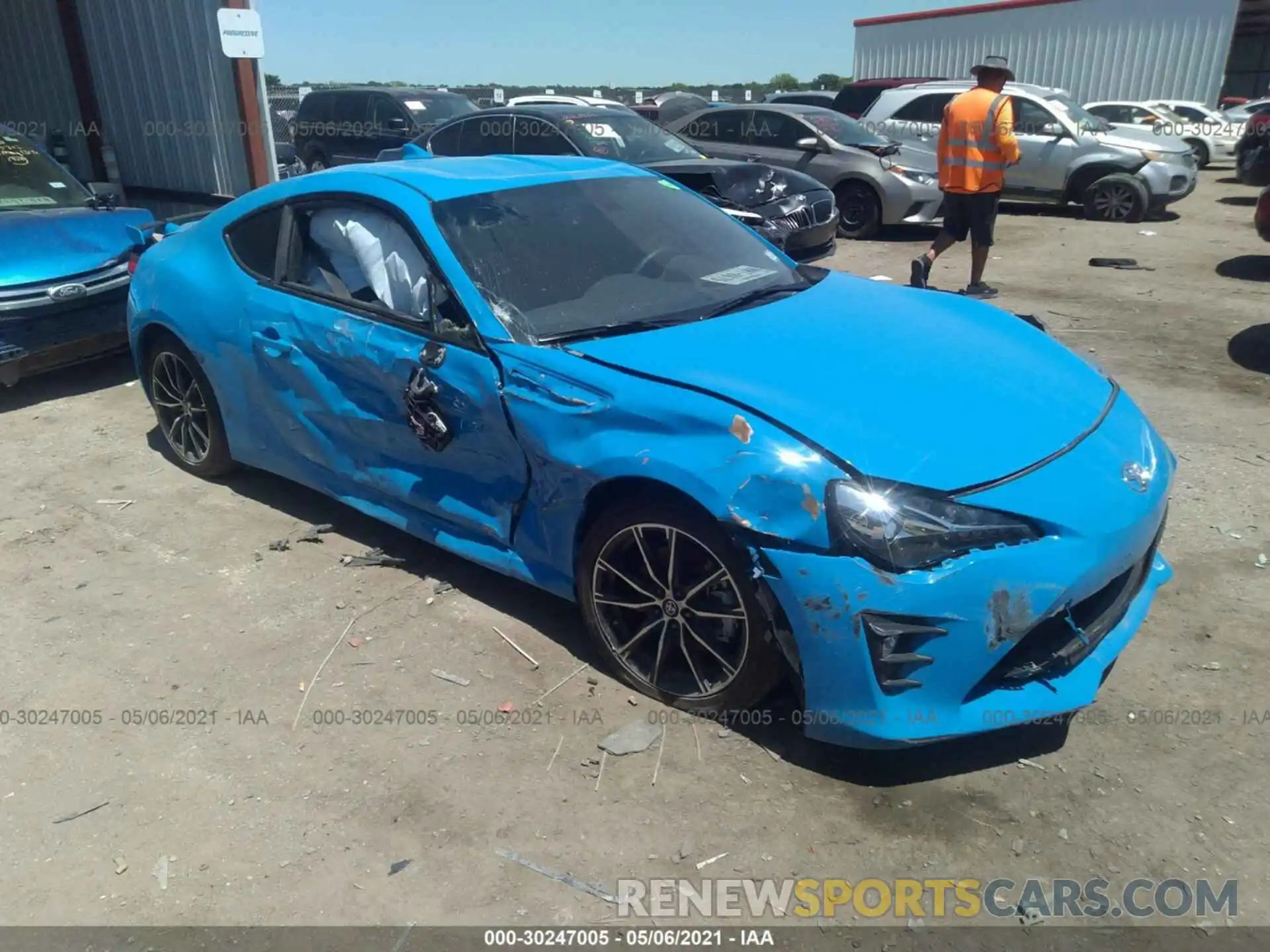 6 Photograph of a damaged car JF1ZNAE10L8753054 TOYOTA 86 2020