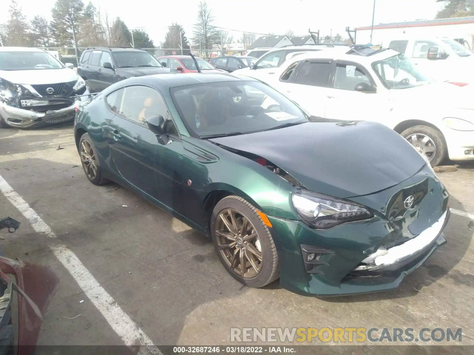 1 Photograph of a damaged car JF1ZNAE11L9750089 TOYOTA 86 2020