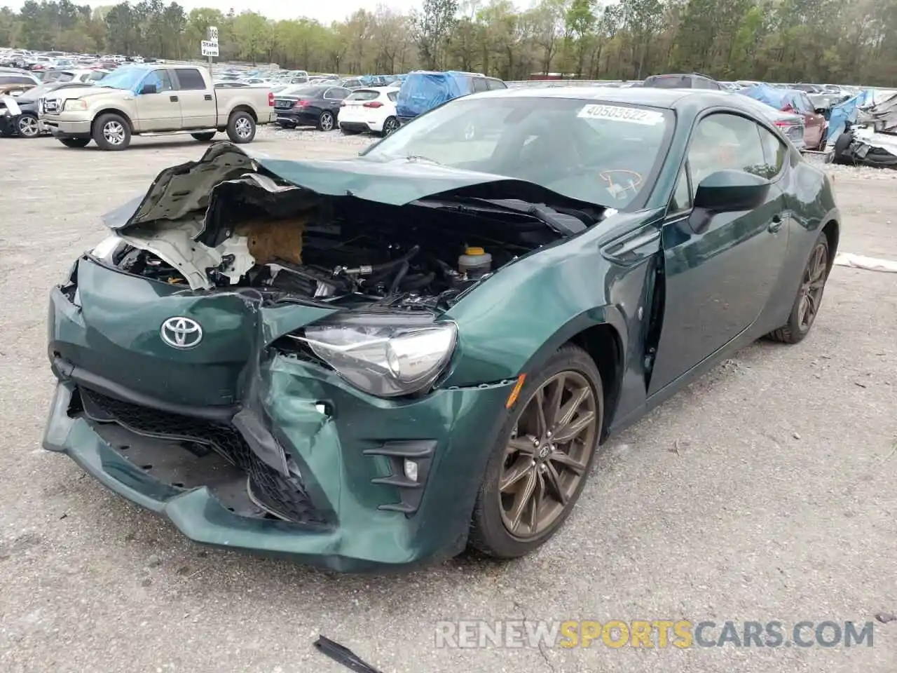 2 Photograph of a damaged car JF1ZNAE12L8750415 TOYOTA 86 2020