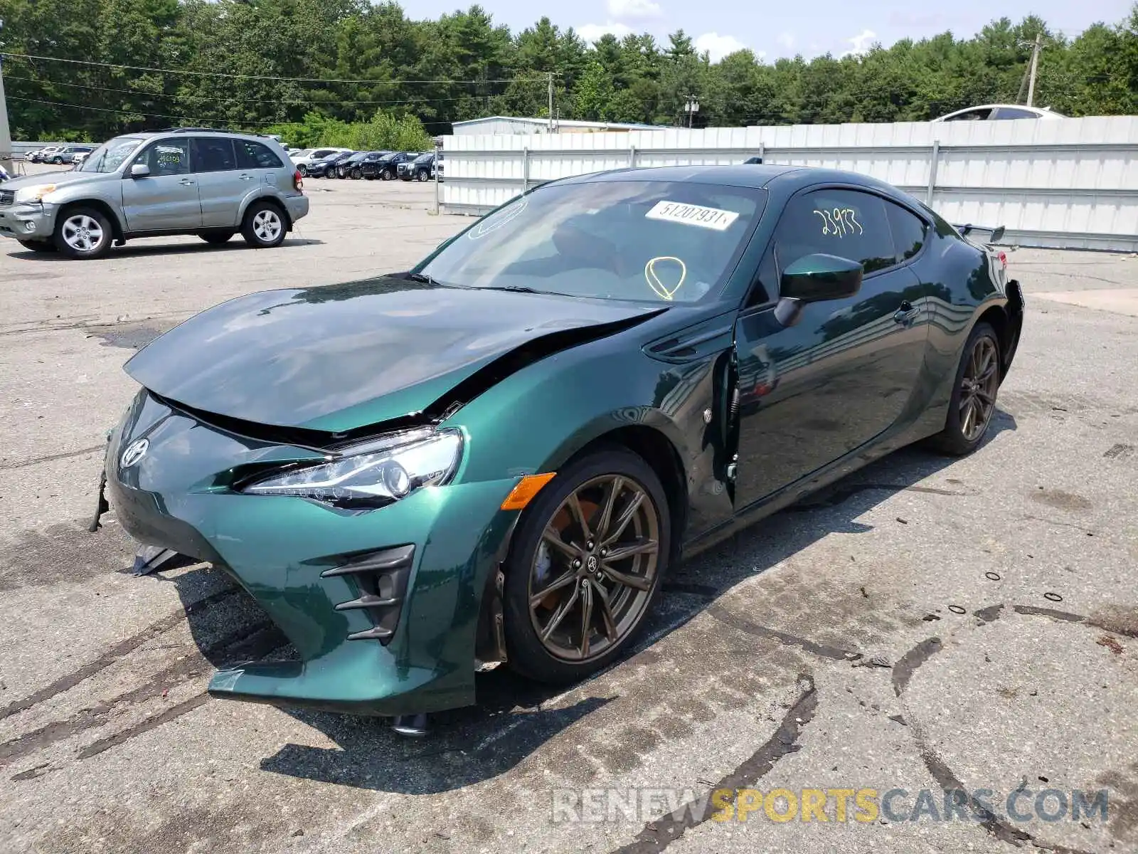 2 Photograph of a damaged car JF1ZNAE12L8750561 TOYOTA 86 2020