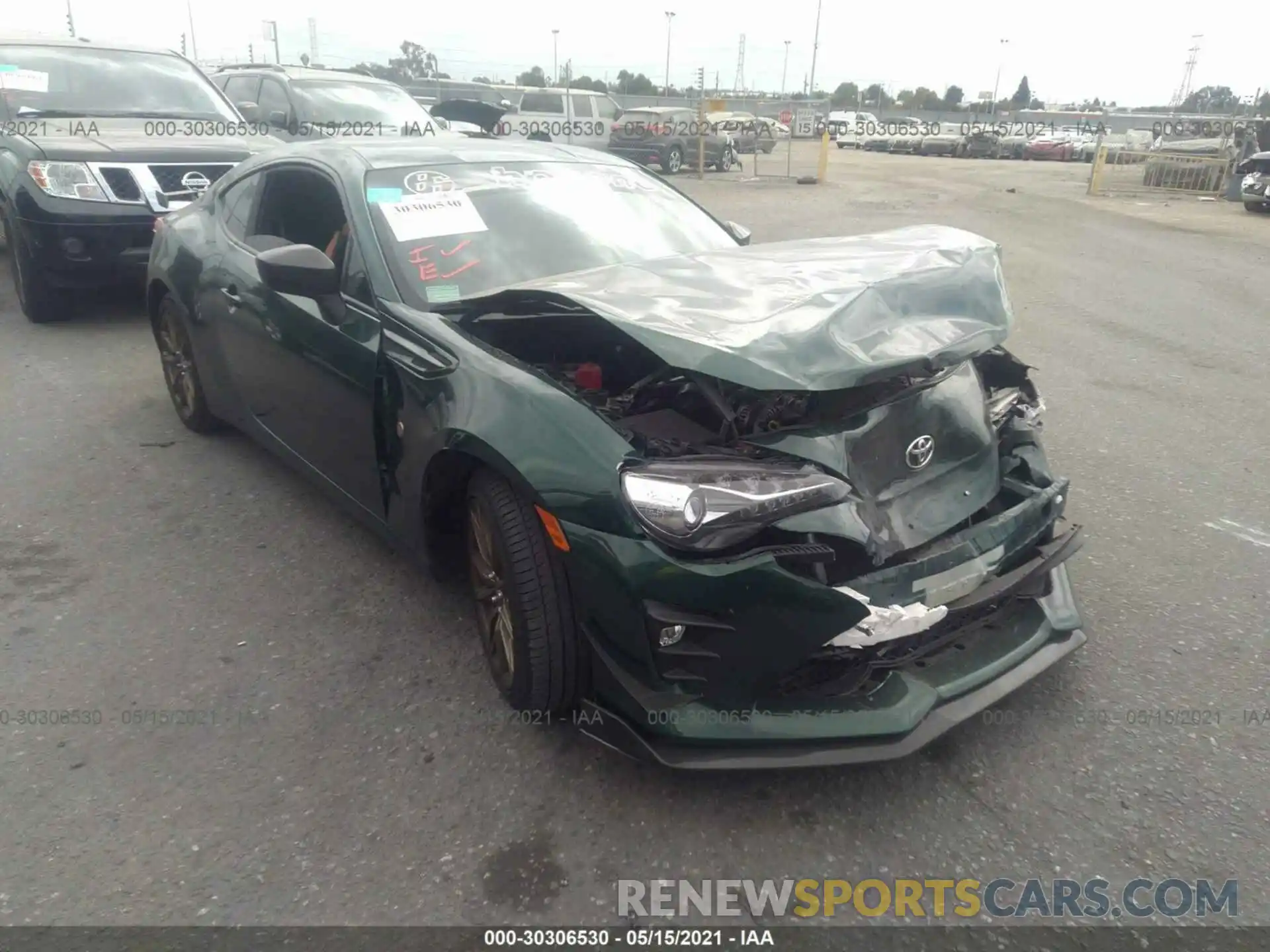 1 Photograph of a damaged car JF1ZNAE13L8750357 TOYOTA 86 2020