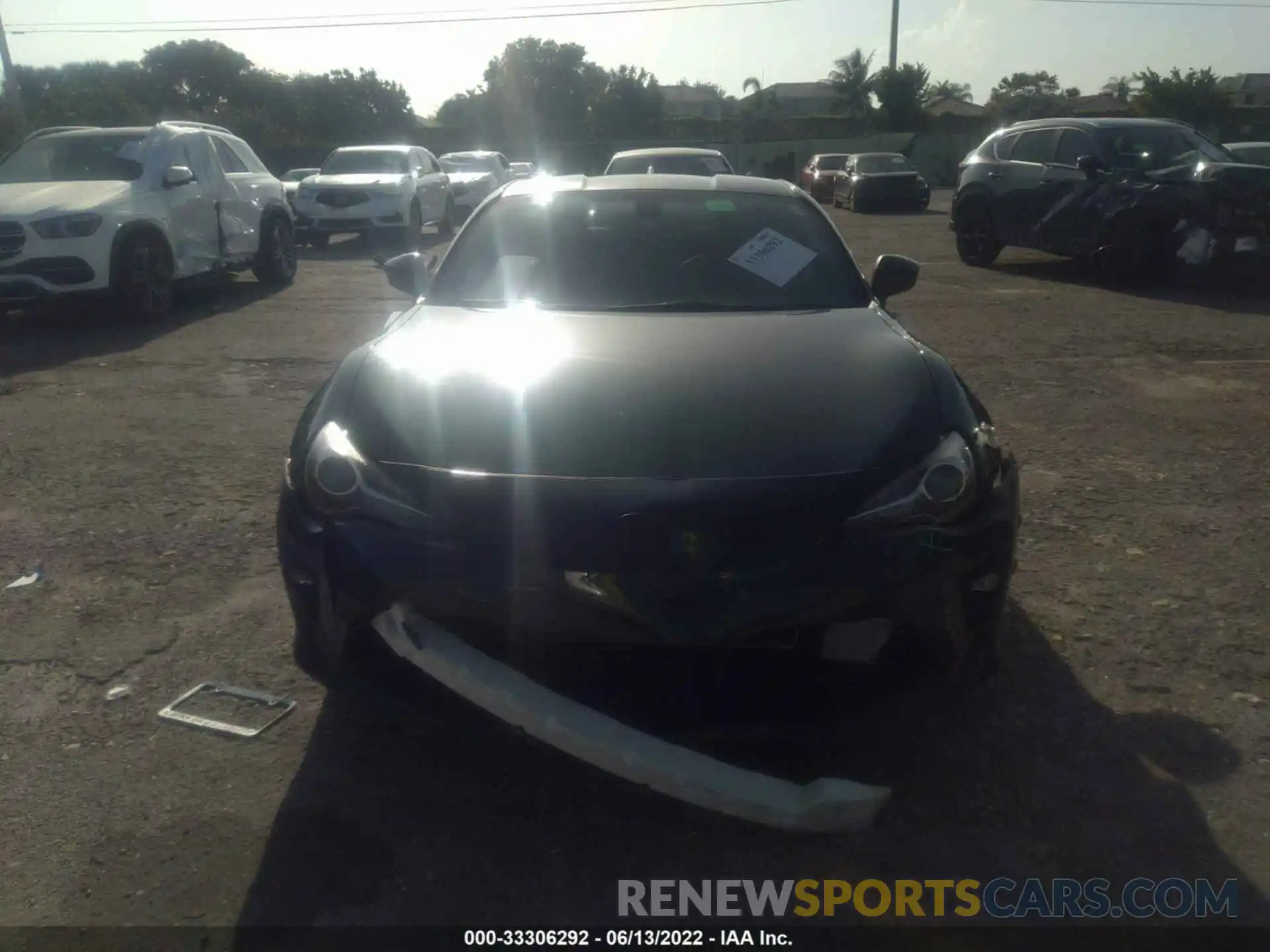 6 Photograph of a damaged car JF1ZNAE13L8750570 TOYOTA 86 2020