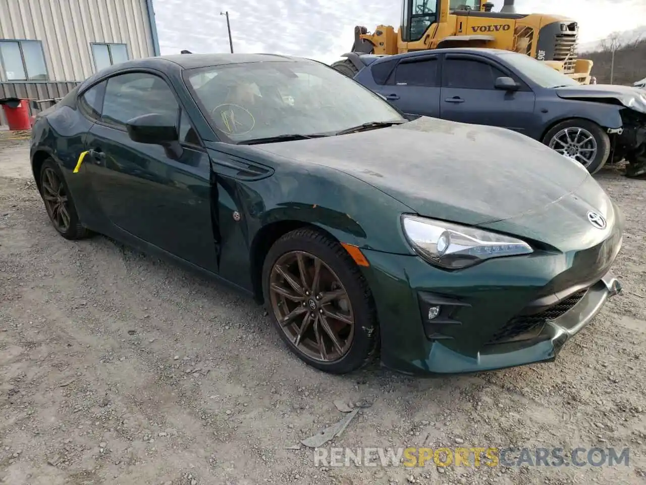 1 Photograph of a damaged car JF1ZNAE13L9750479 TOYOTA 86 2020