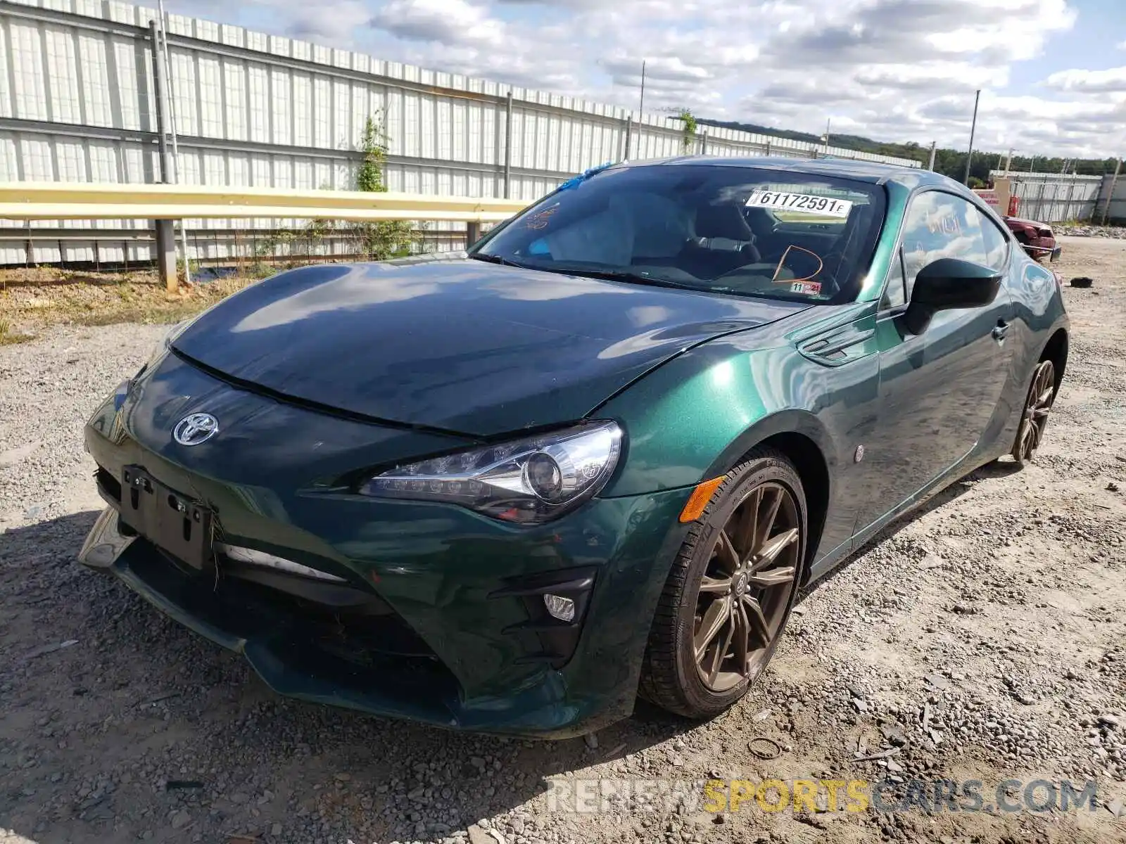 2 Photograph of a damaged car JF1ZNAE14L8750366 TOYOTA 86 2020