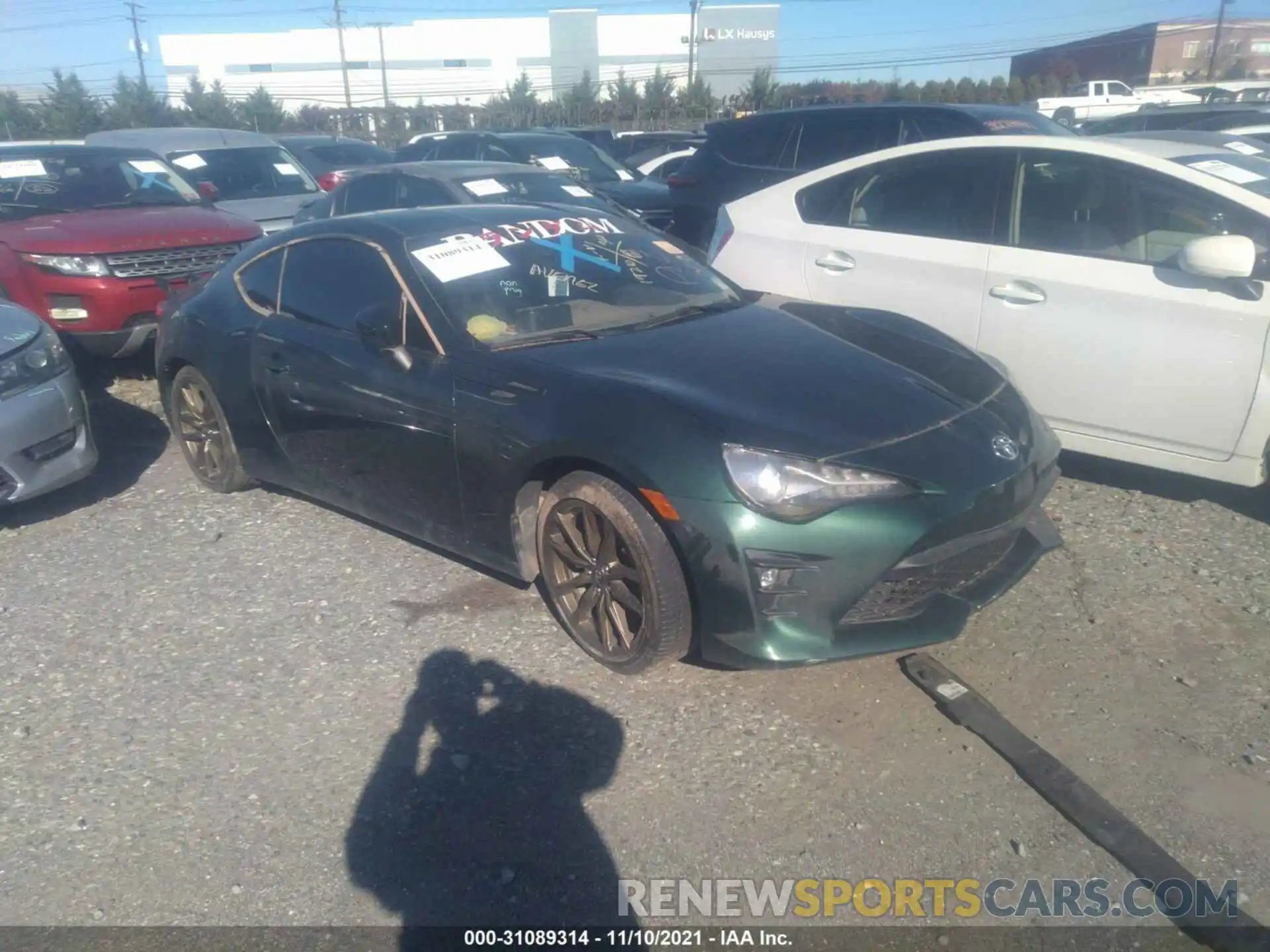 1 Photograph of a damaged car JF1ZNAE14L9750040 TOYOTA 86 2020