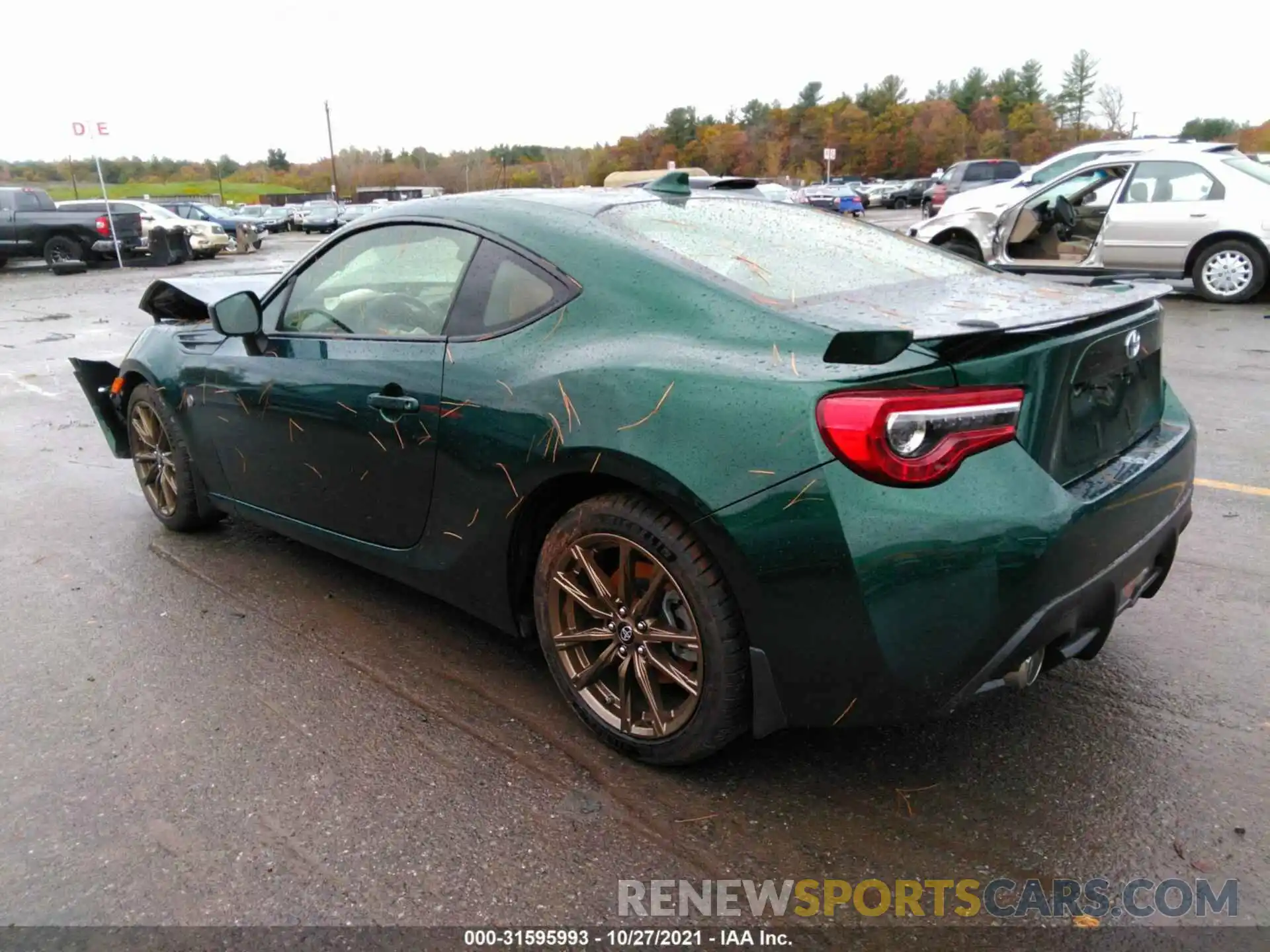 3 Photograph of a damaged car JF1ZNAE14L9750538 TOYOTA 86 2020