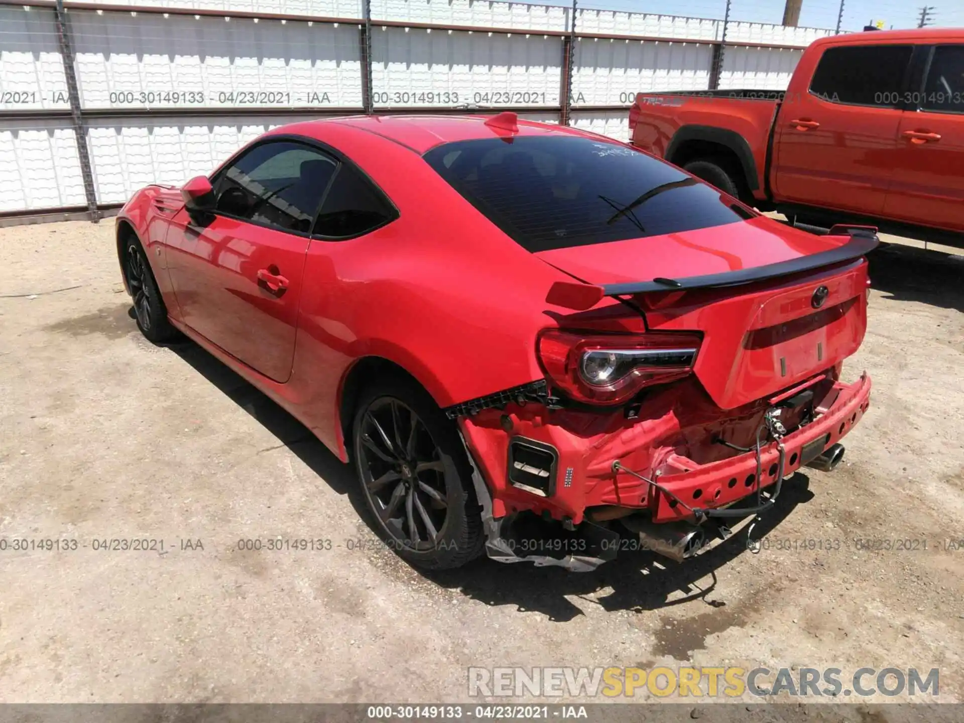 3 Photograph of a damaged car JF1ZNAE15L8751347 TOYOTA 86 2020