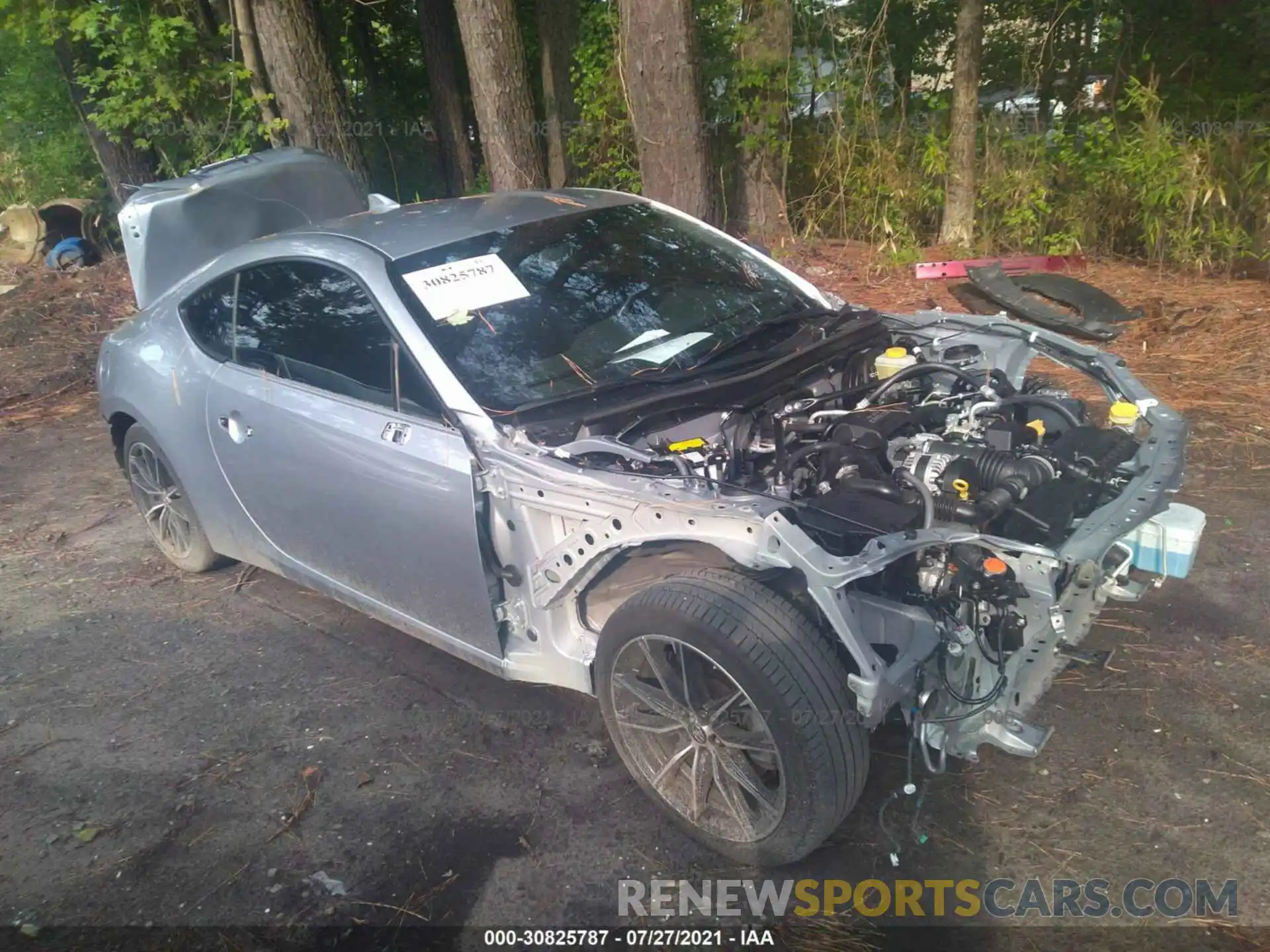 1 Photograph of a damaged car JF1ZNAE15L8752627 TOYOTA 86 2020