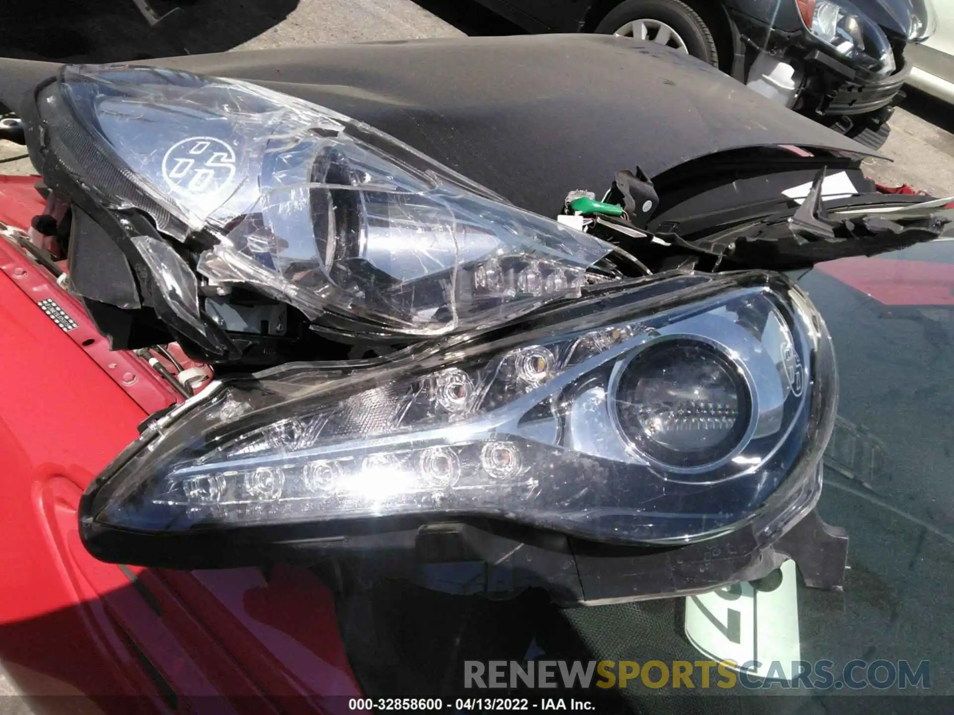 12 Photograph of a damaged car JF1ZNAE15L8753115 TOYOTA 86 2020