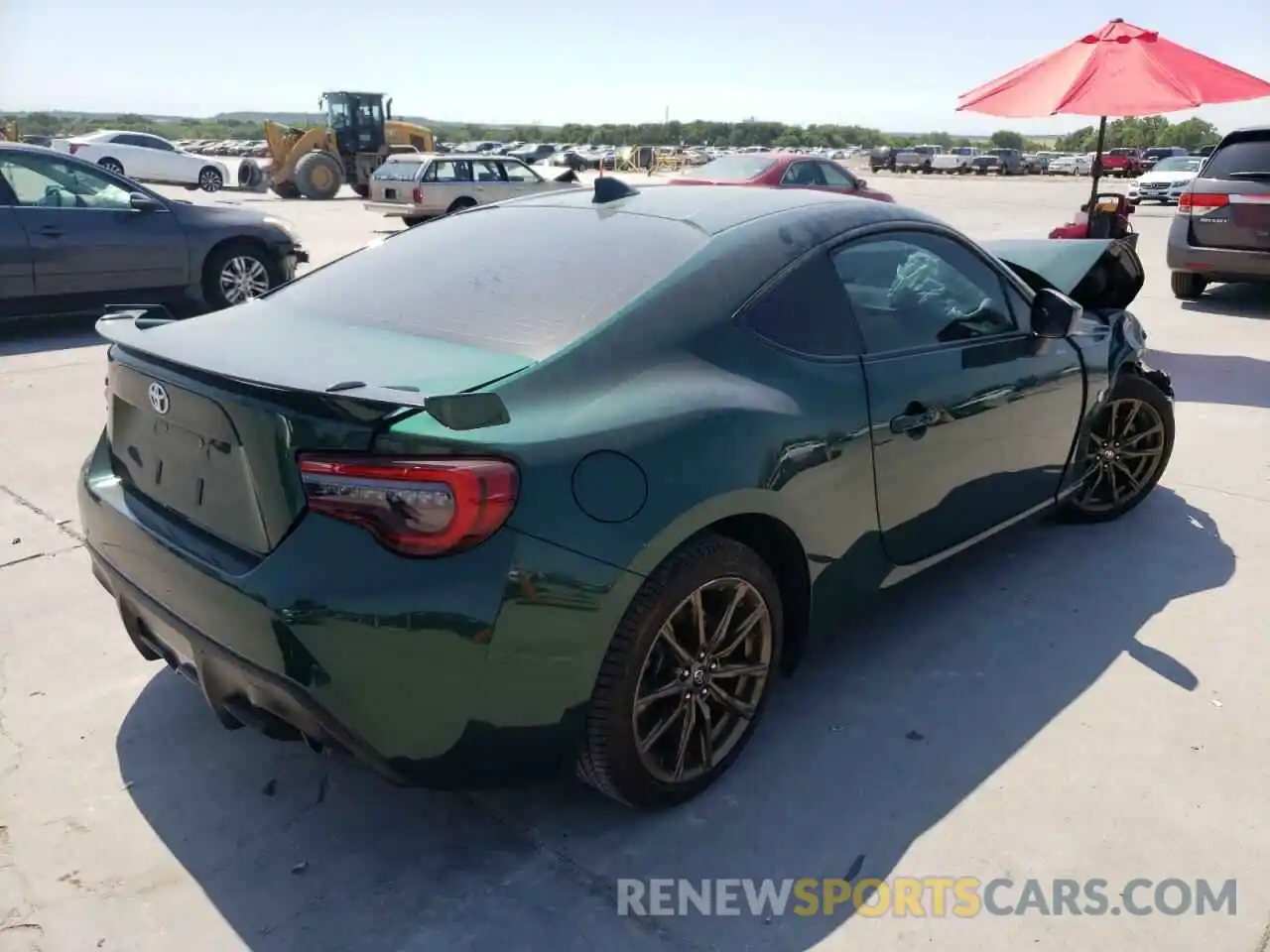 4 Photograph of a damaged car JF1ZNAE16L8750580 TOYOTA 86 2020