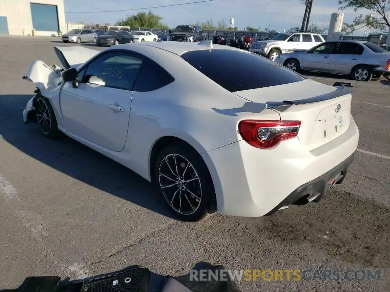 3 Photograph of a damaged car JF1ZNAE16L8752734 TOYOTA 86 2020