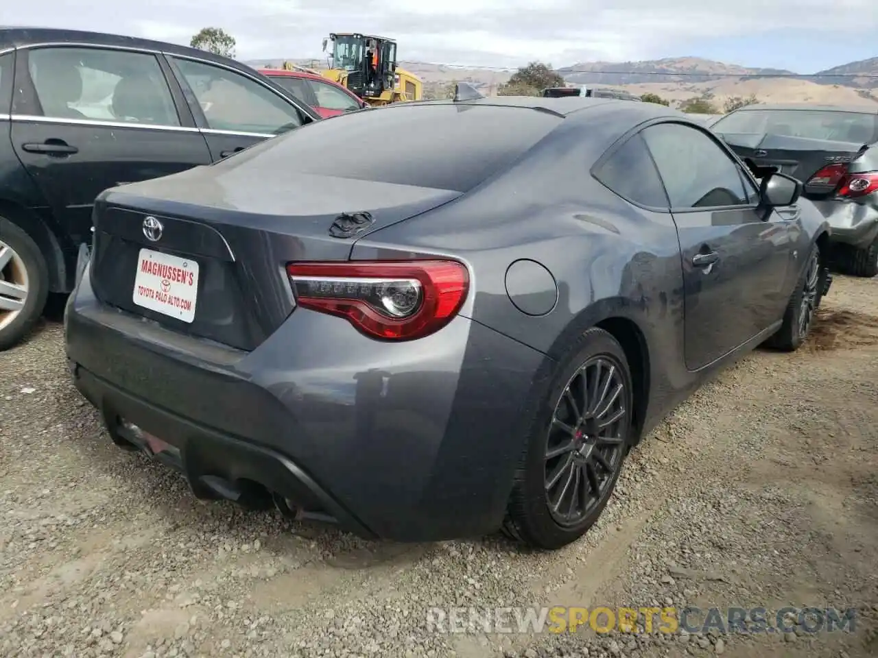 4 Photograph of a damaged car JF1ZNAE17L8753391 TOYOTA 86 2020