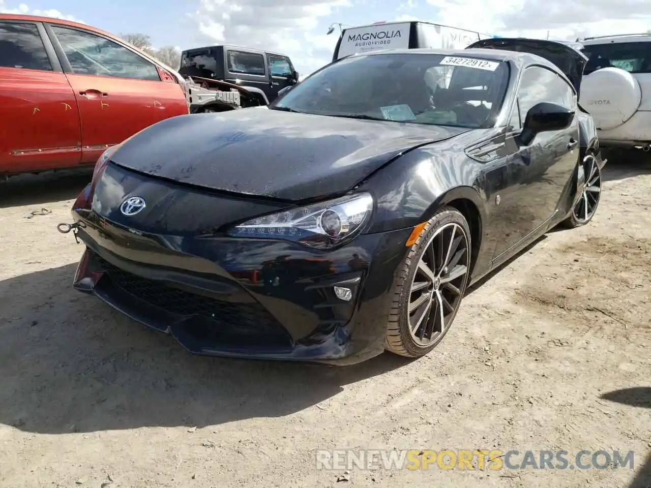 2 Photograph of a damaged car JF1ZNAE17L9753451 TOYOTA 86 2020