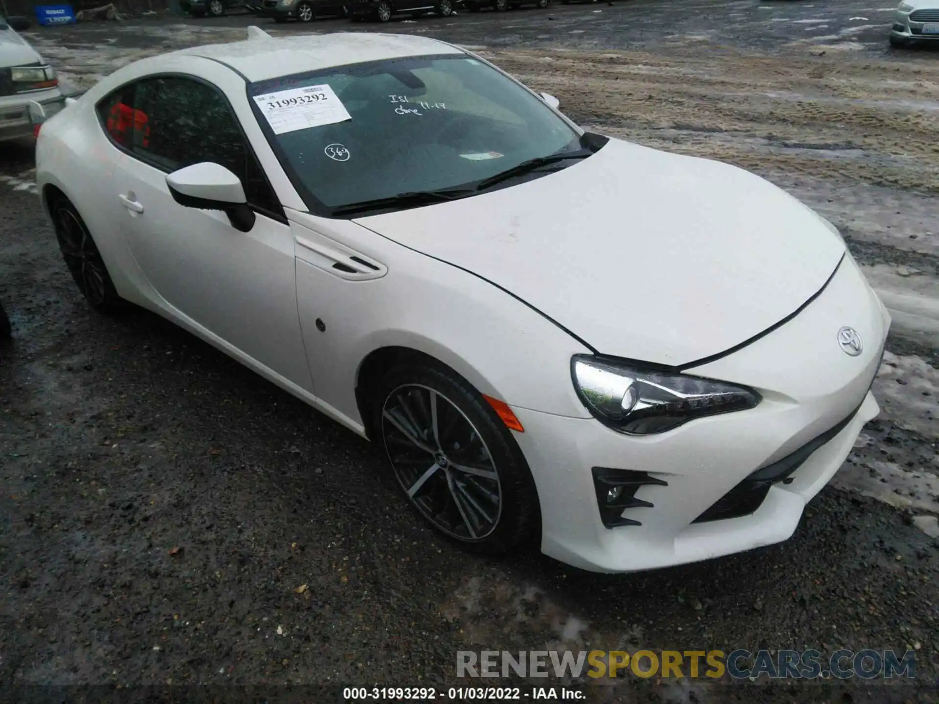 1 Photograph of a damaged car JF1ZNAE18L9751093 TOYOTA 86 2020