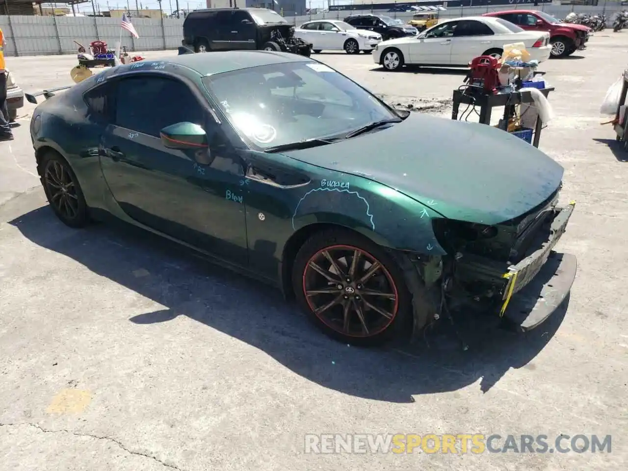 1 Photograph of a damaged car JF1ZNAE19L8750556 TOYOTA 86 2020