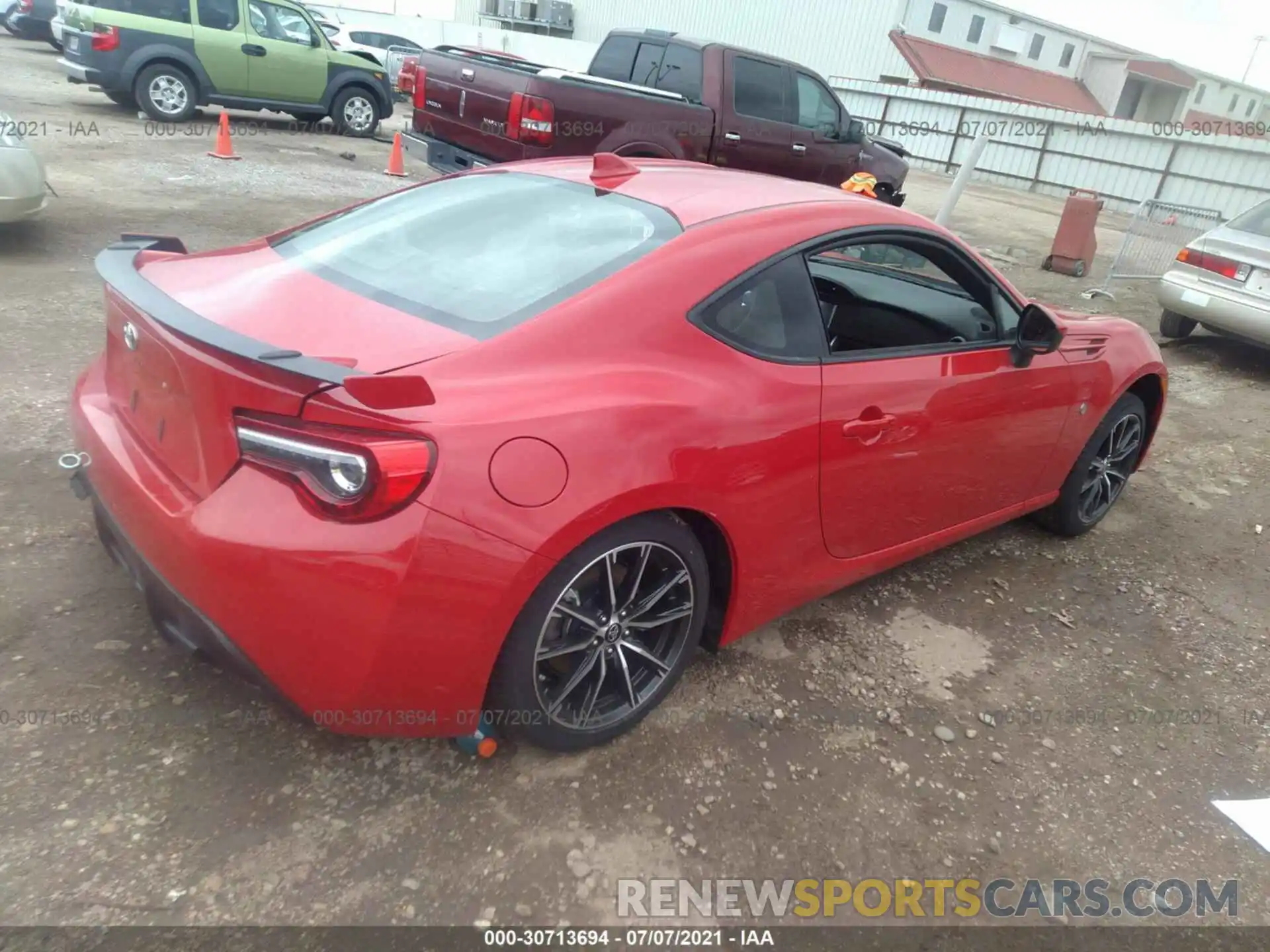 4 Photograph of a damaged car JF1ZNAE19L8752730 TOYOTA 86 2020