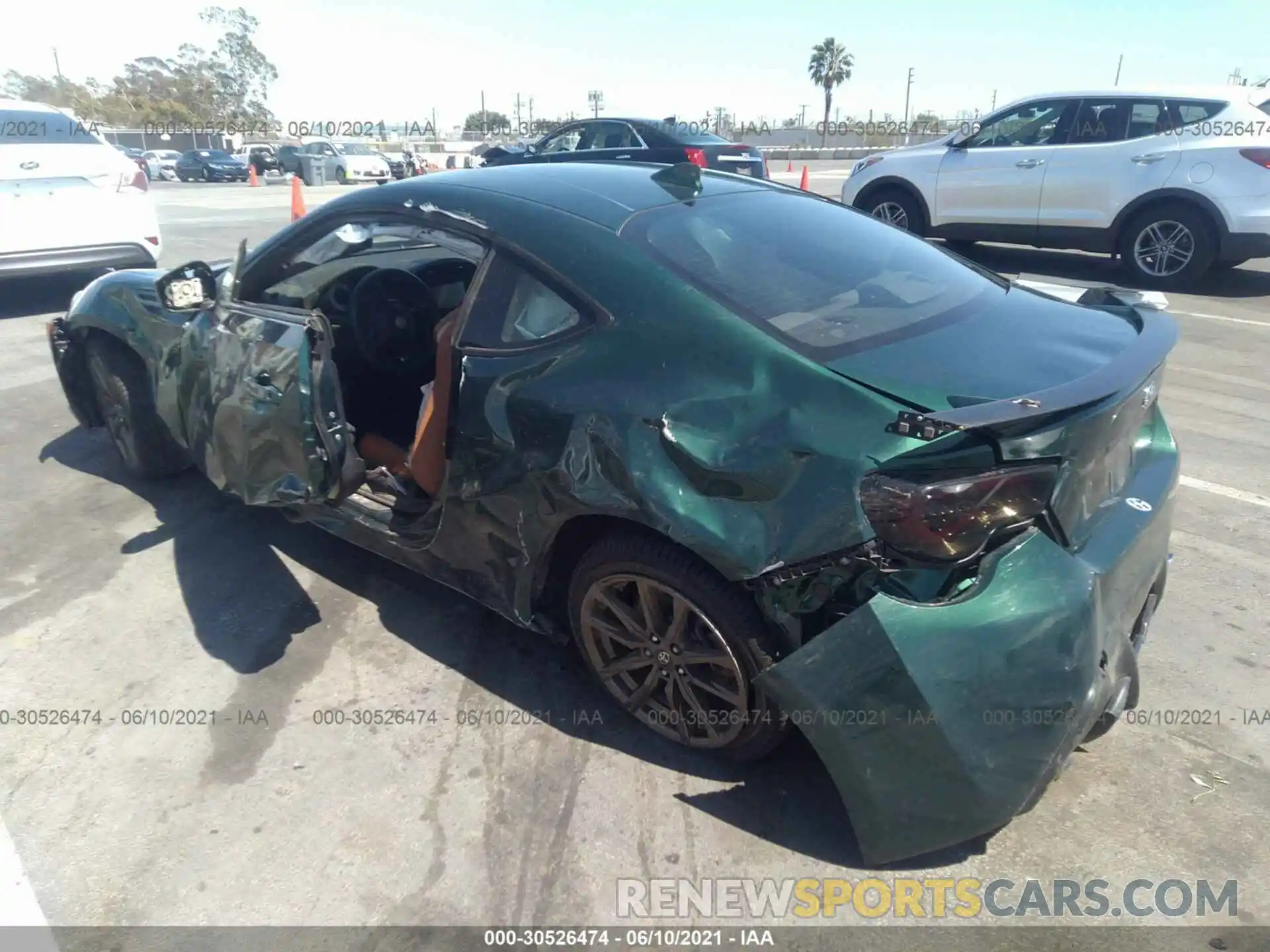 3 Photograph of a damaged car JF1ZNAE1XL8750386 TOYOTA 86 2020