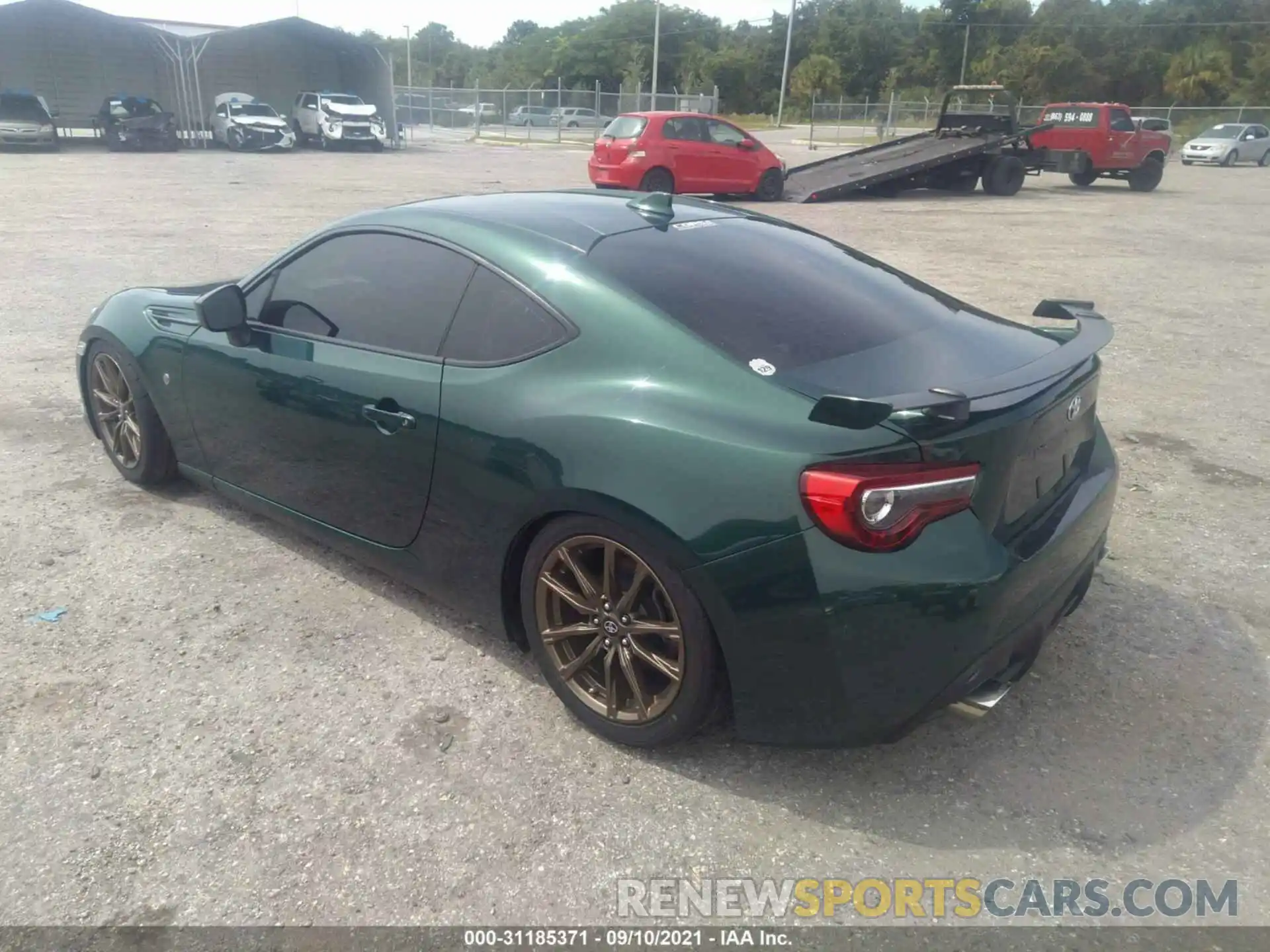 3 Фотография поврежденного автомобиля JF1ZNAE1XL9750009 TOYOTA 86 2020