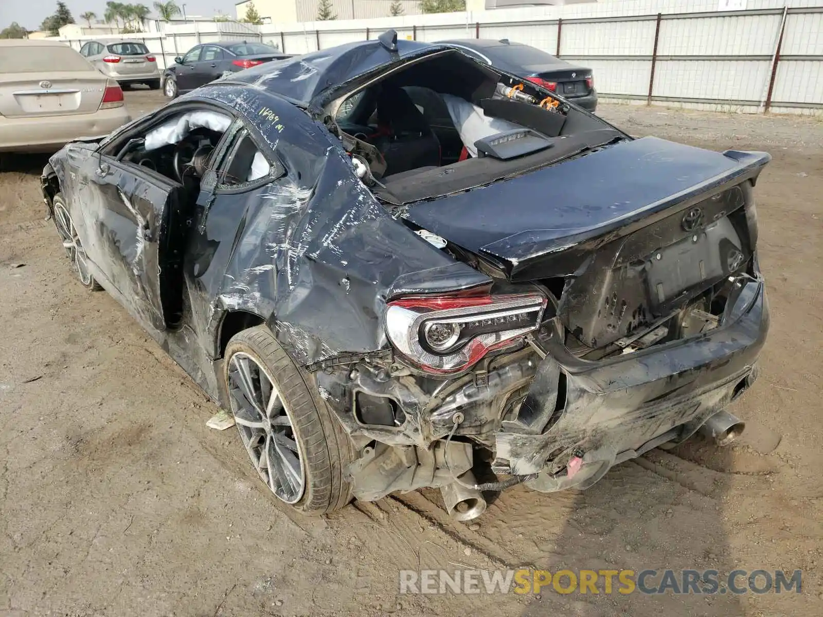 3 Photograph of a damaged car JF1ZNAE10K9701514 TOYOTA 86 GT 2019