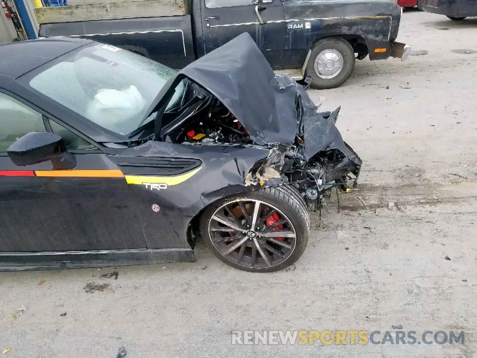 9 Photograph of a damaged car JF1ZNAE10K9701562 TOYOTA 86 GT 2019