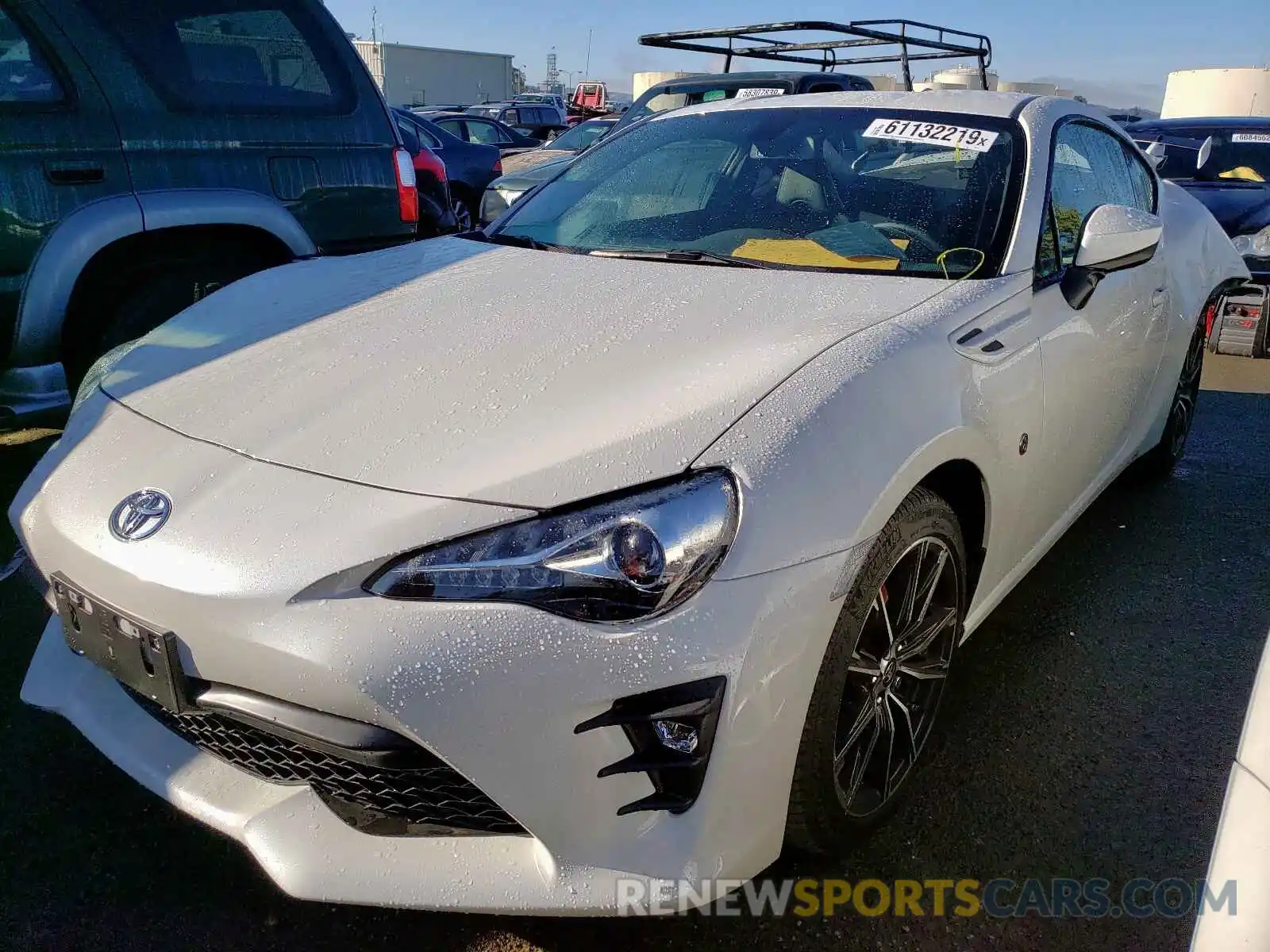 2 Фотография поврежденного автомобиля JF1ZNAE14K8704163 TOYOTA 86 GT 2019