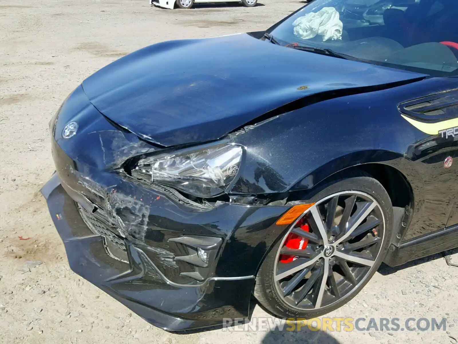 9 Photograph of a damaged car JF1ZNAE14K9700611 TOYOTA 86 GT 2019