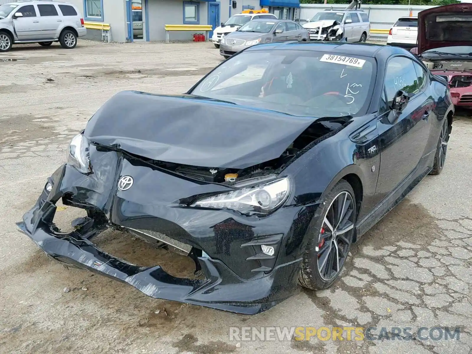 2 Фотография поврежденного автомобиля JF1ZNAE14K9701600 TOYOTA 86 GT 2019